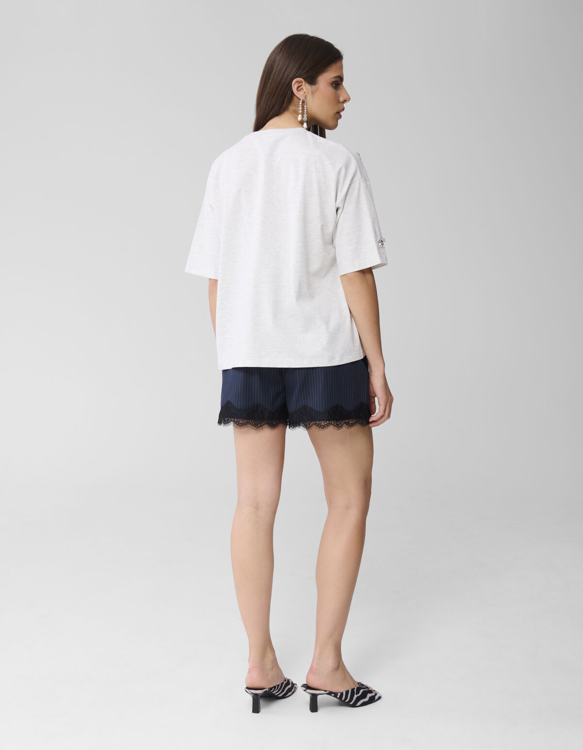 Übergroßes verschönertes T-Shirt Grijs SHOEBY WOMEN