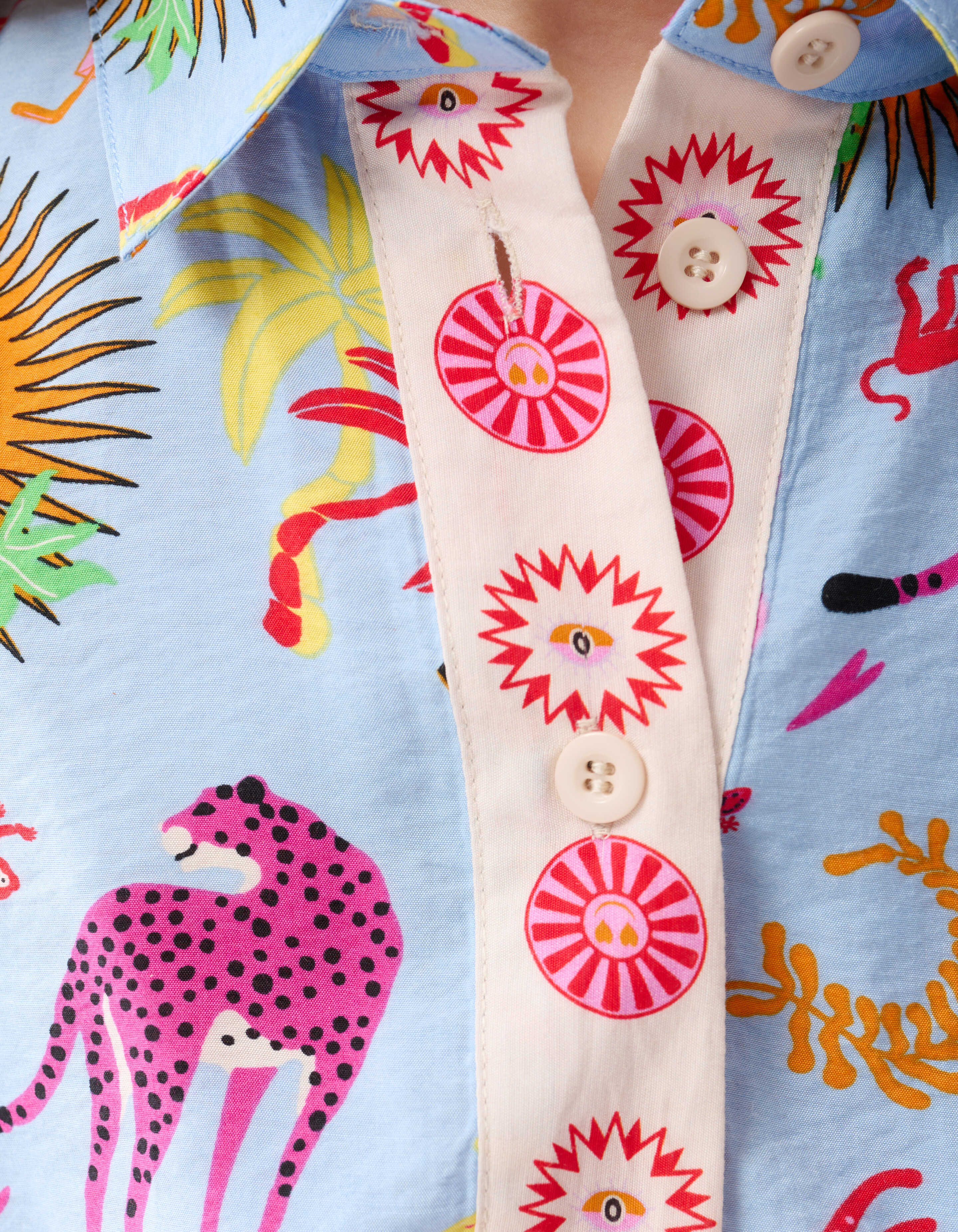 Dschungel Kunstwerk Bluse Hellblau von Lizzy SHOEBY GIRLS