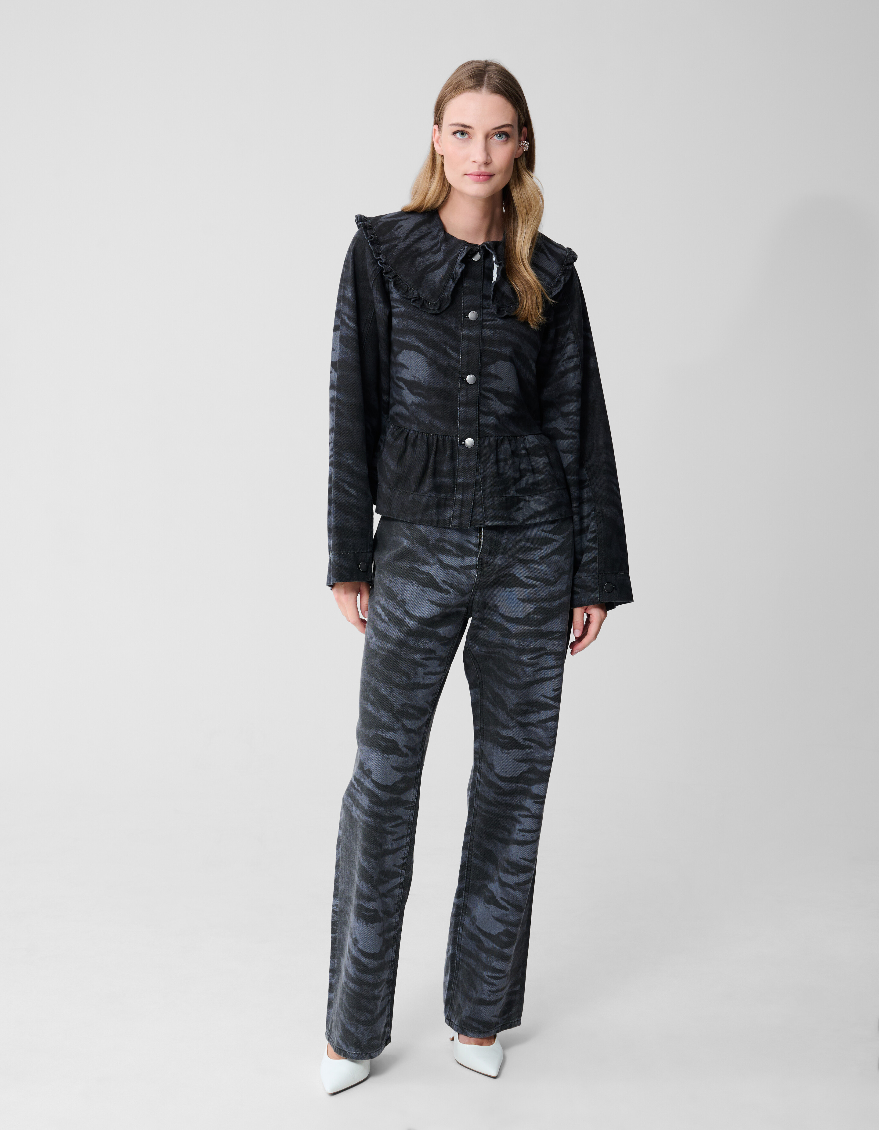 Tiger Collar Bluse Dunkelgrau SHOEBY WOMEN