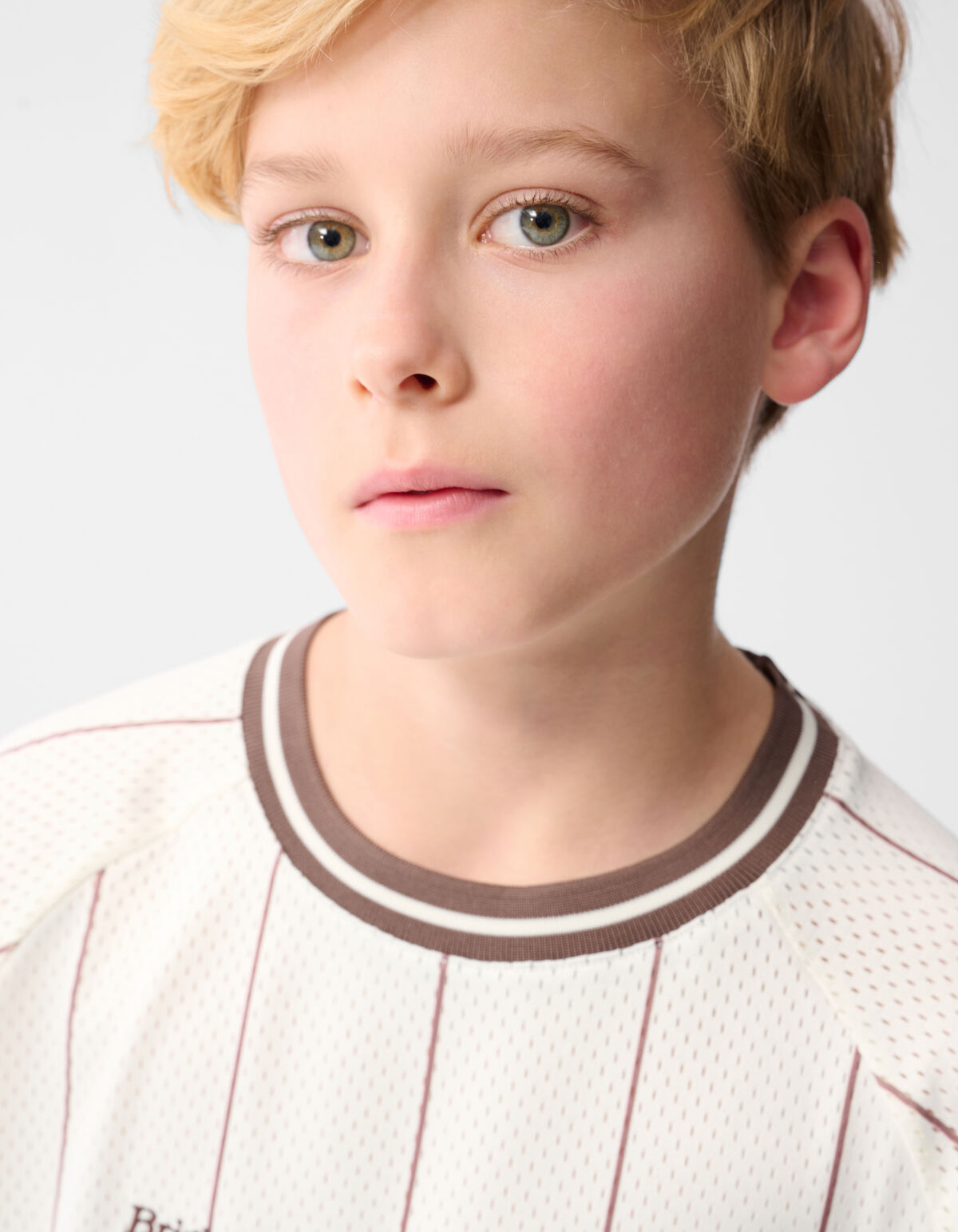 &Uuml;berdimensionales sportliches T-Shirt in gebrochen SHOEBY BOYS