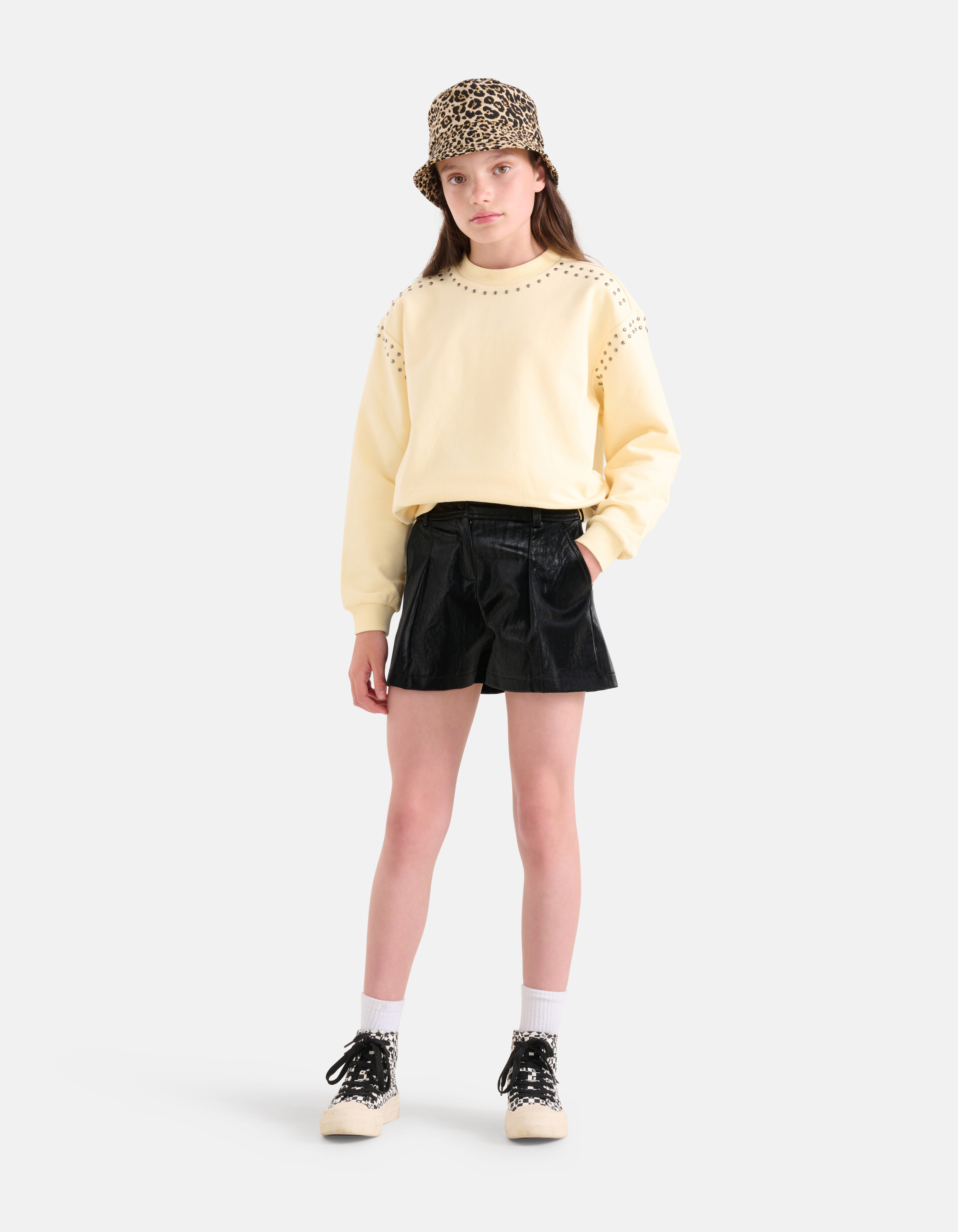 Studs Sweater Lichtgeel SHOEBY GIRLS