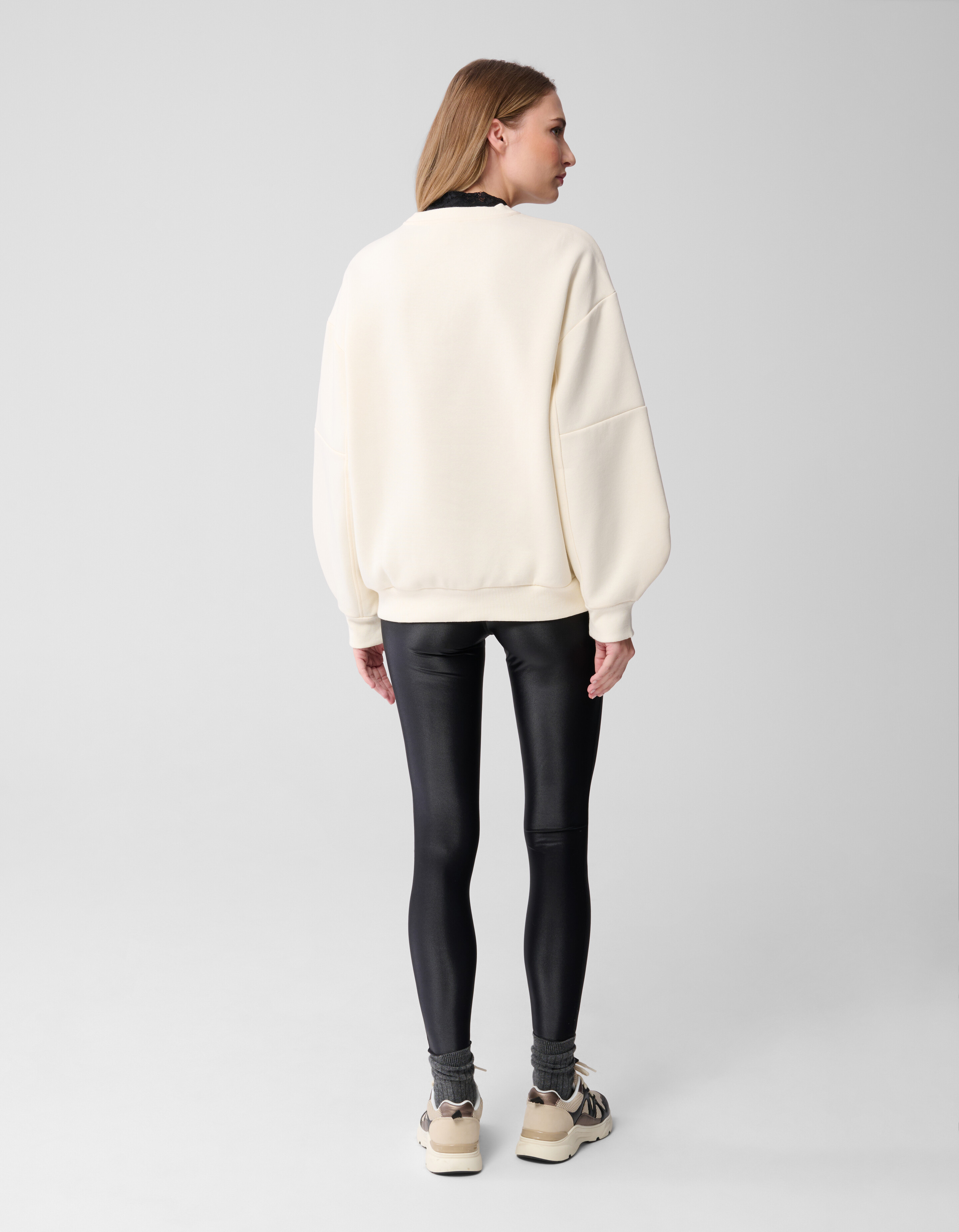 Pullover mit großen Ärmeln in Off White SHOEBY WOMEN