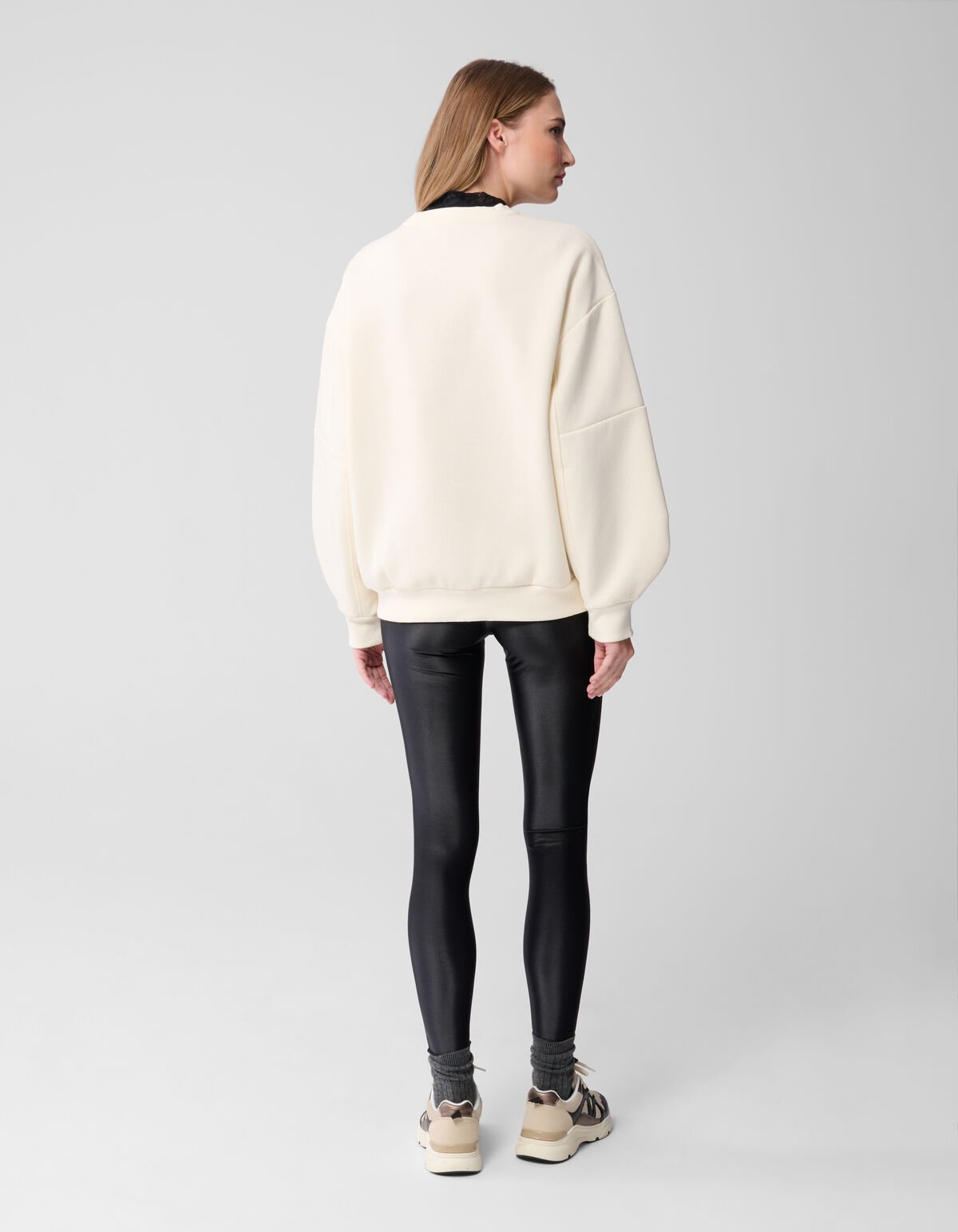Pullover mit großen Ärmeln in Off White SHOEBY WOMEN