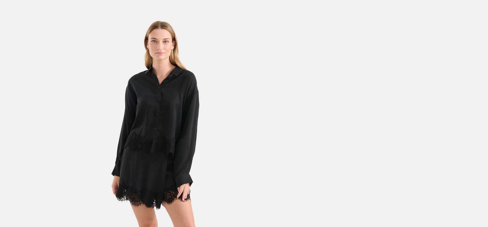 Cupro Cropped Bluse Schwarz SHOEBY WOMEN