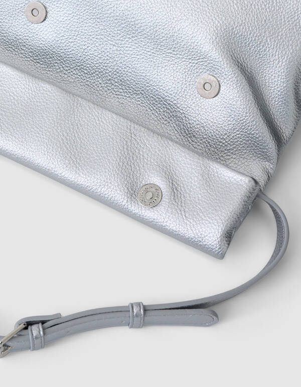 Gefaltete Tasche Silber SHOEBY ACCESSOIRES