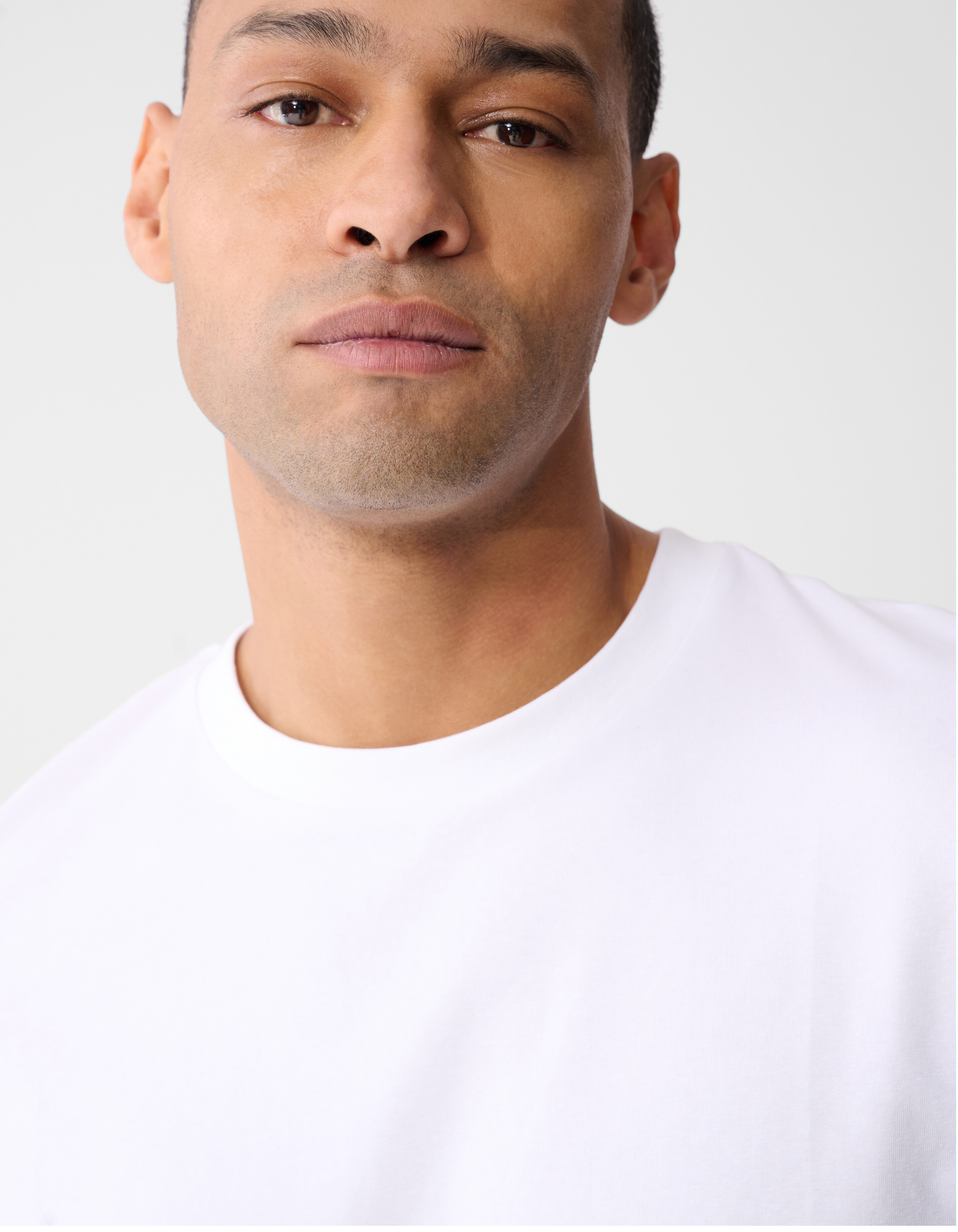 Basic-T-Shirt Weiß SHOEBY MEN