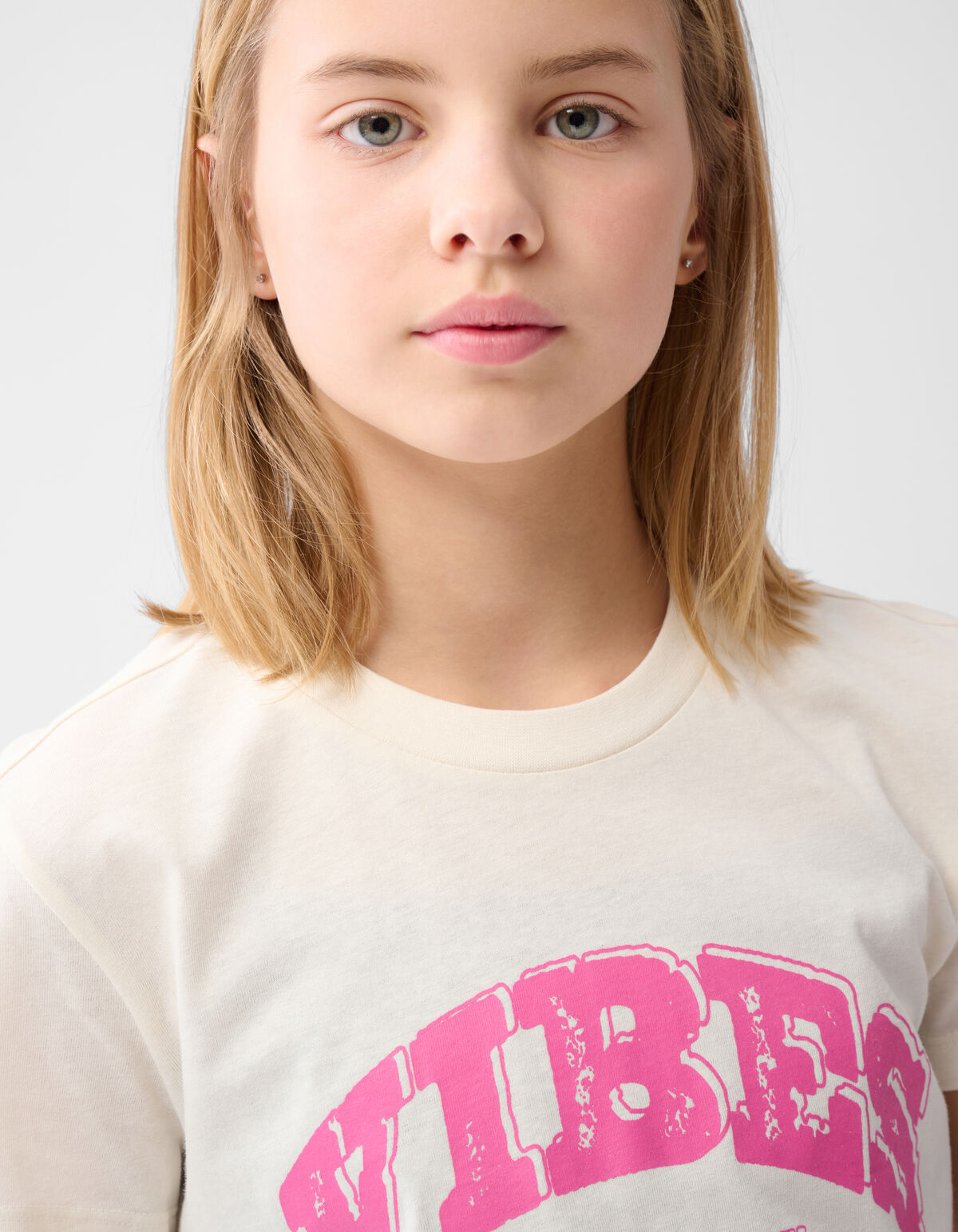 Vibes Artwork T-shirt Off White SHOEBY GIRLS