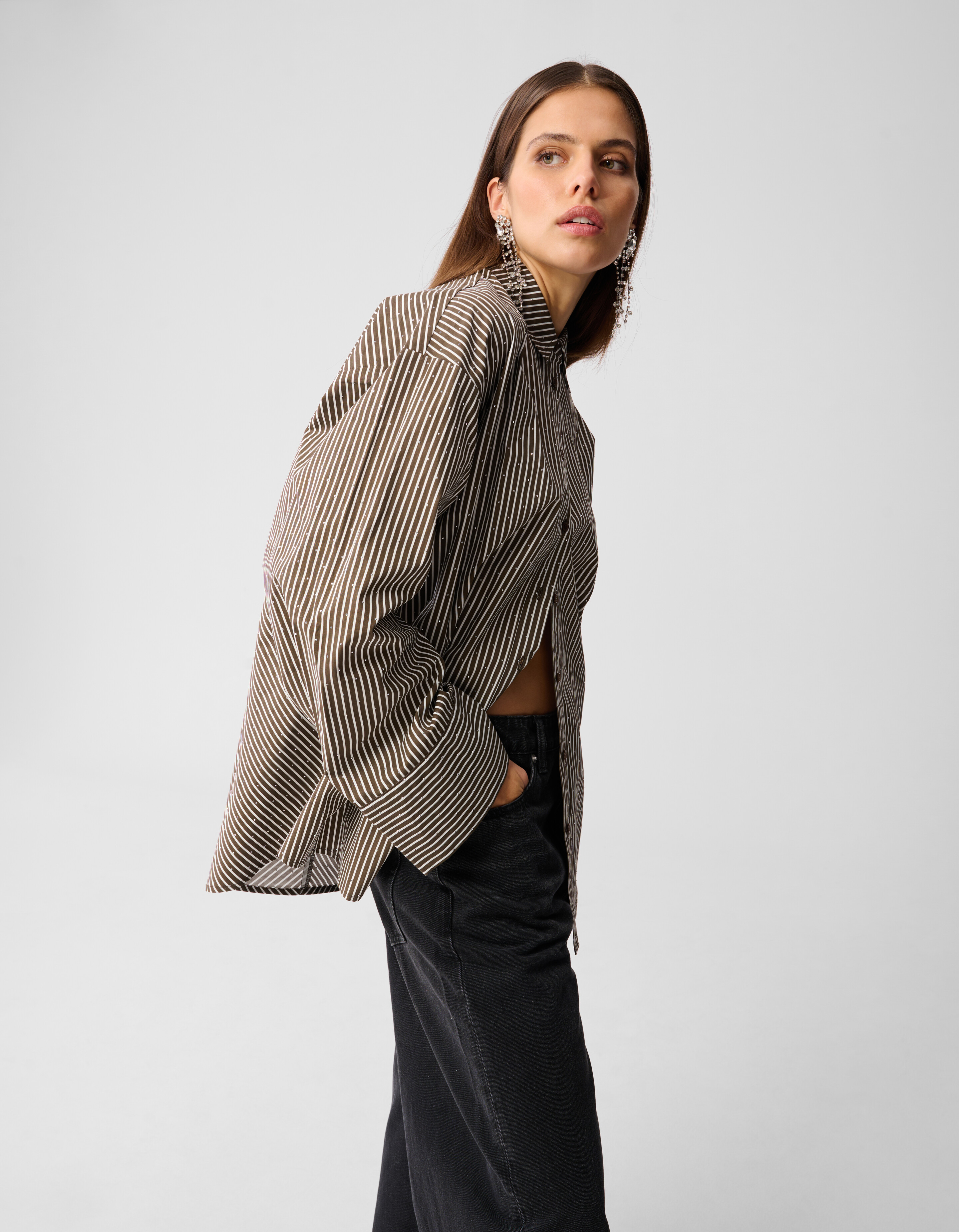 Nadelstreifenbluse mit Strasssteinen, Braun SHOEBY WOMEN