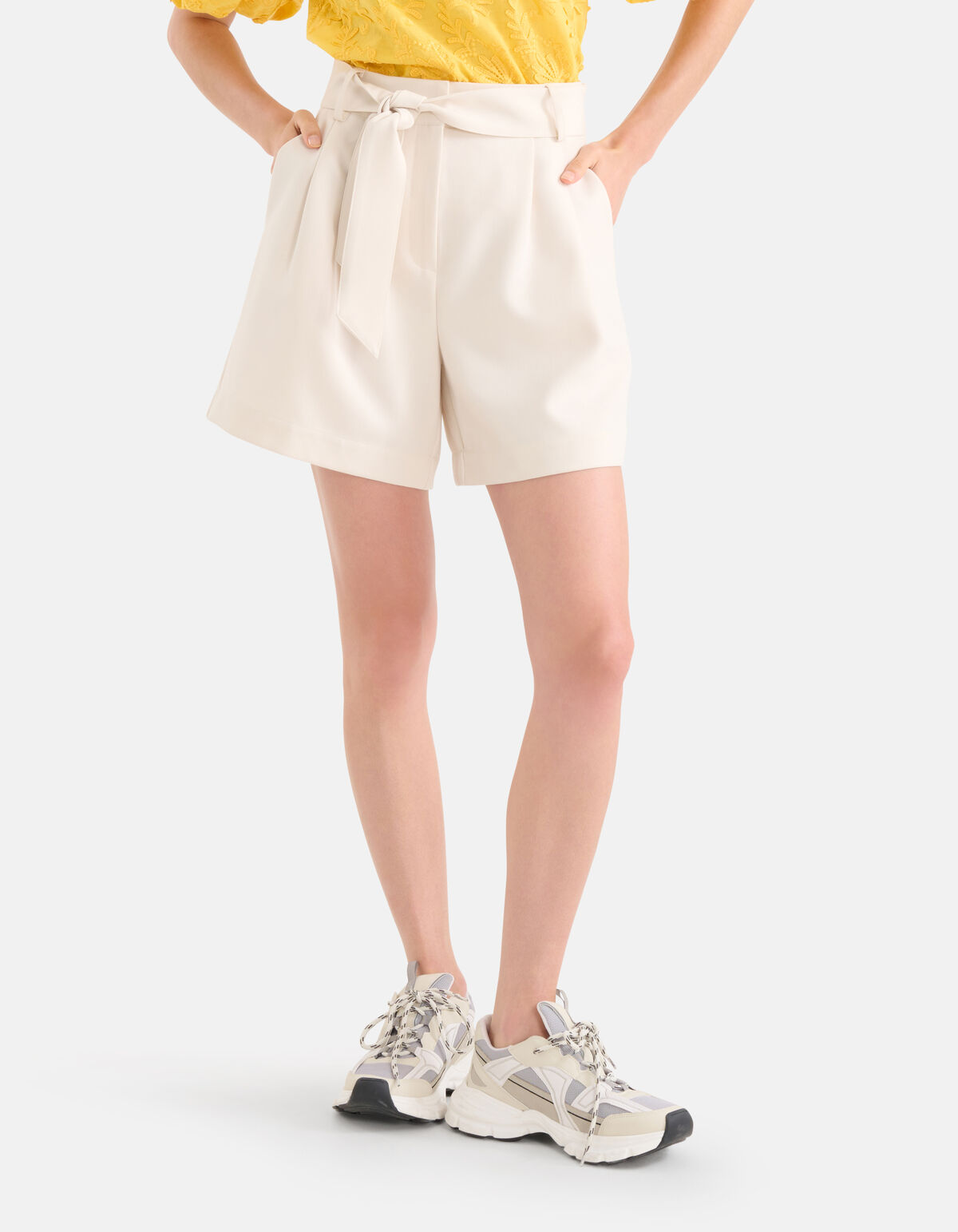 Hose kurz Off White SHOEBY WOMEN