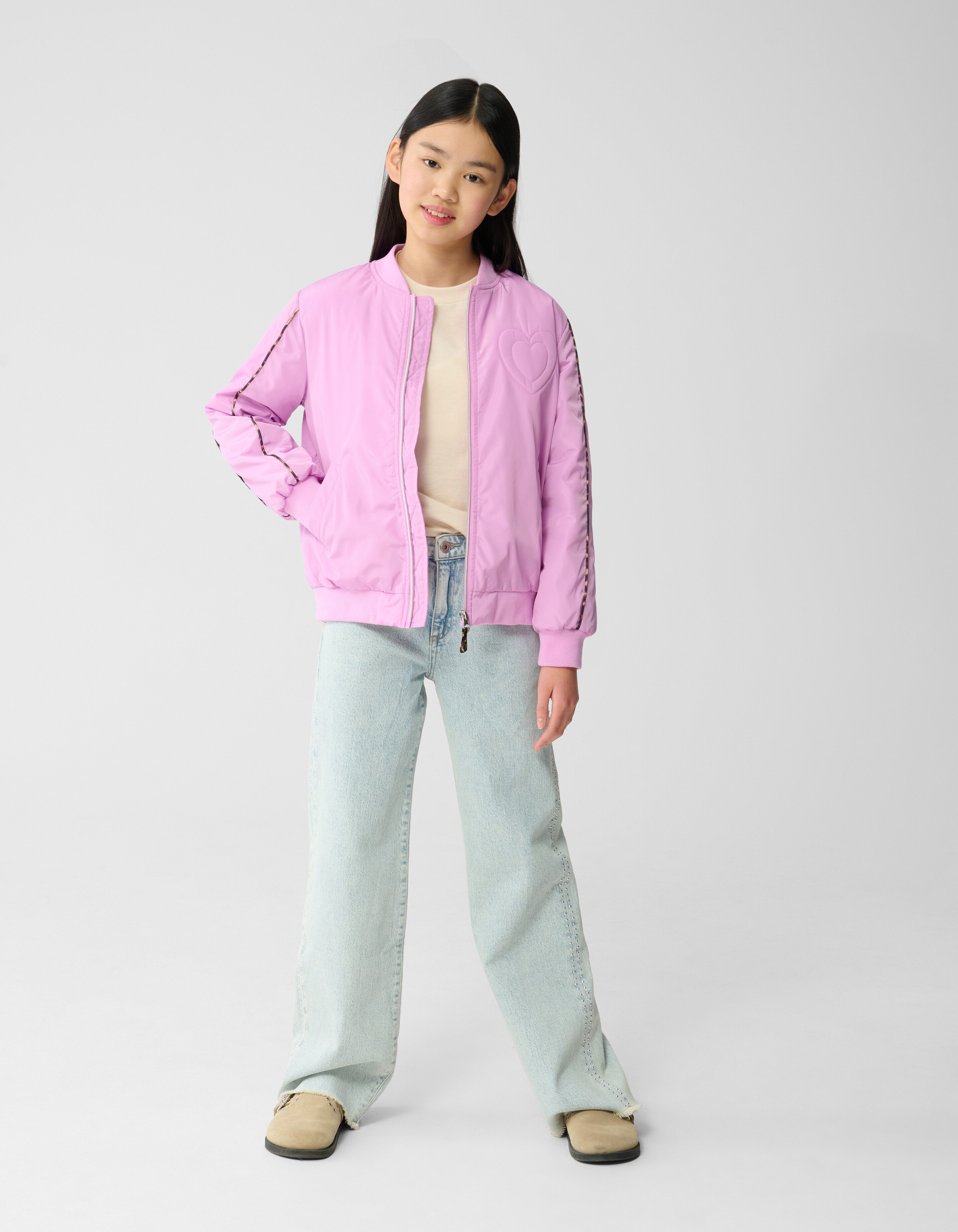 Jeans mit weitem Bein und Nieten, gebleicht SHOEBY GIRLS