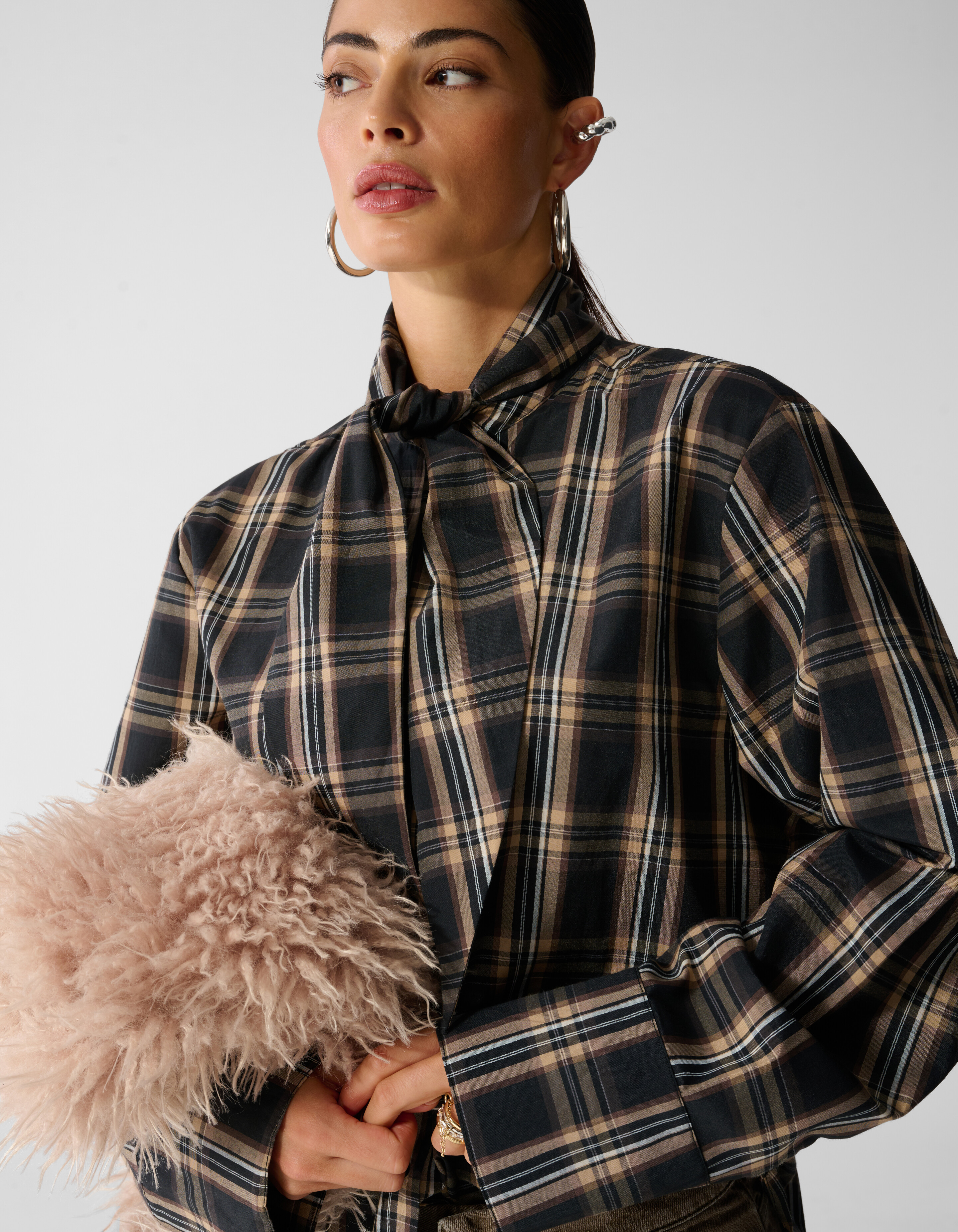 Bluse im Oversize-Schnitt mit Schal Braun SHOEBY WOMEN