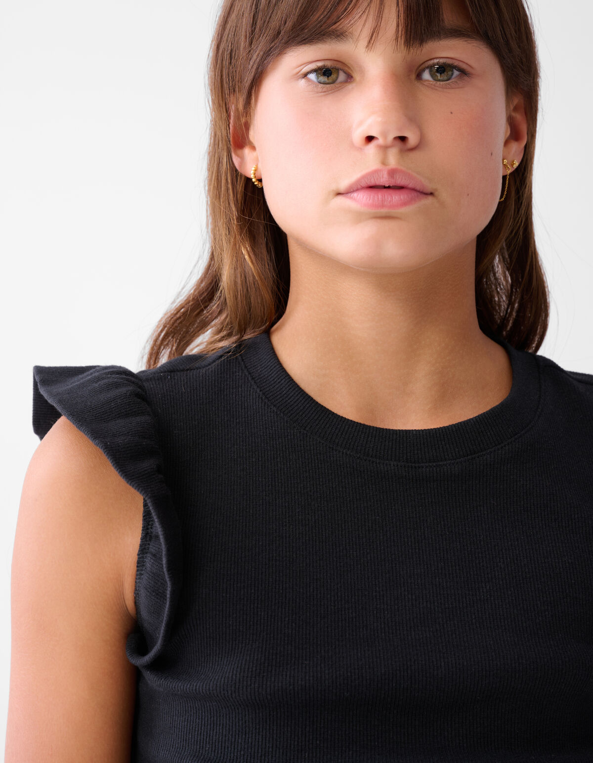 Ruffle Rib Top Schwarz SHOEBY GIRLS