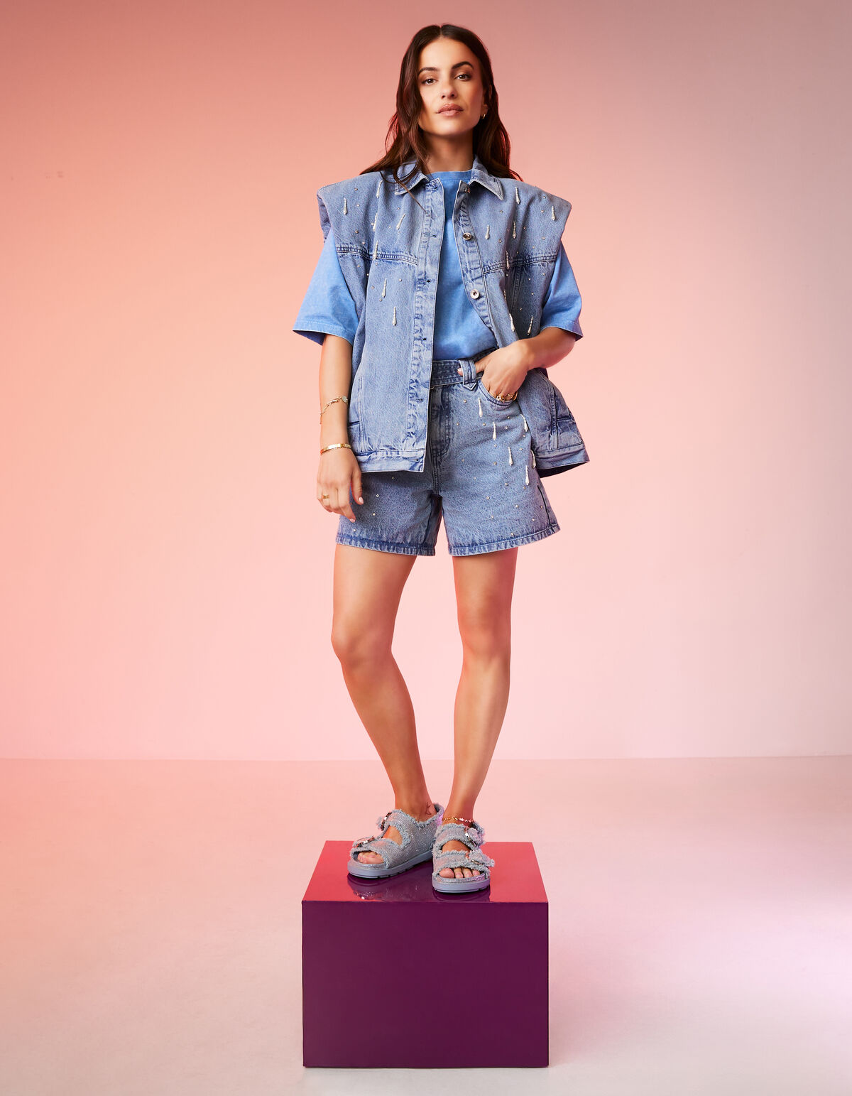 Verzierte Denim-Shorts von Lizzy SHOEBY WOMEN