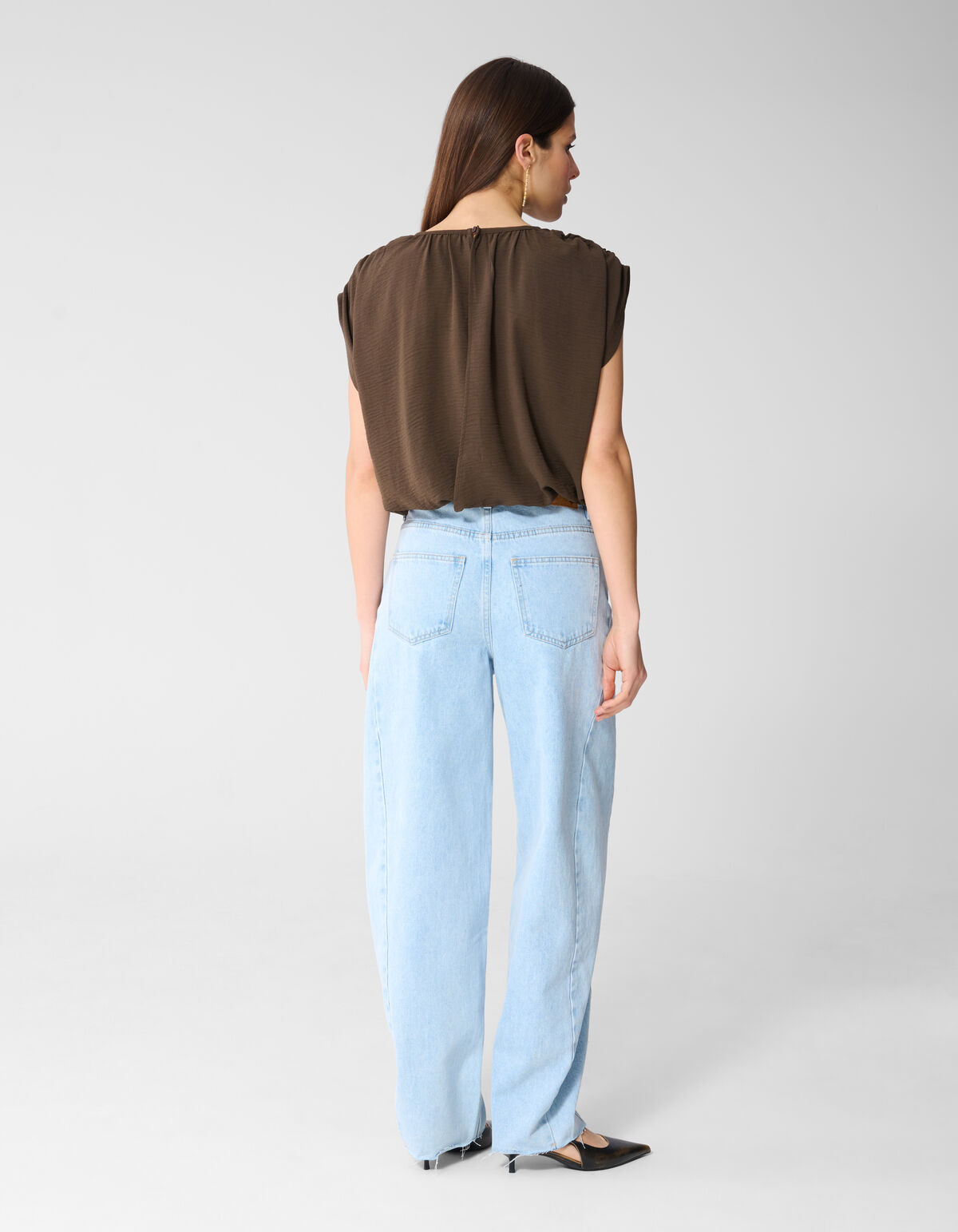 Twist Schouder Top Bruin SHOEBY WOMEN