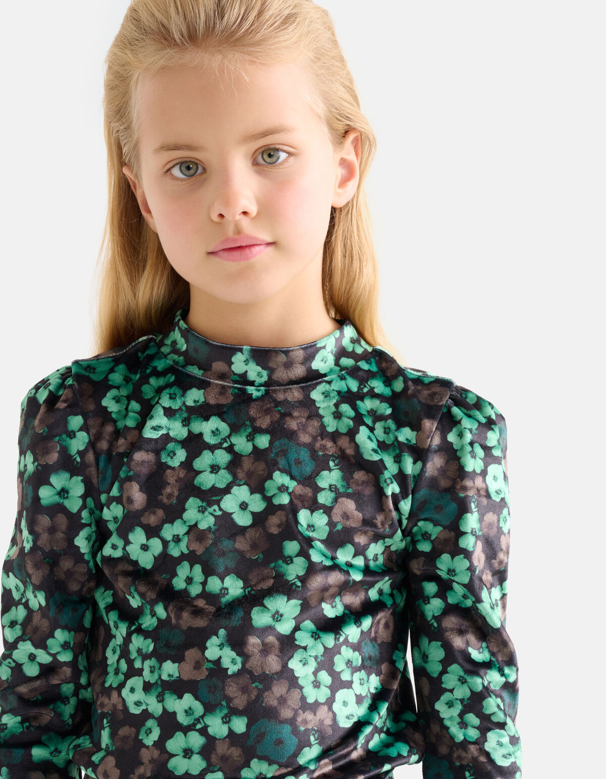 Samt Top mit Blumendruck Grün SHOEBY GIRLS