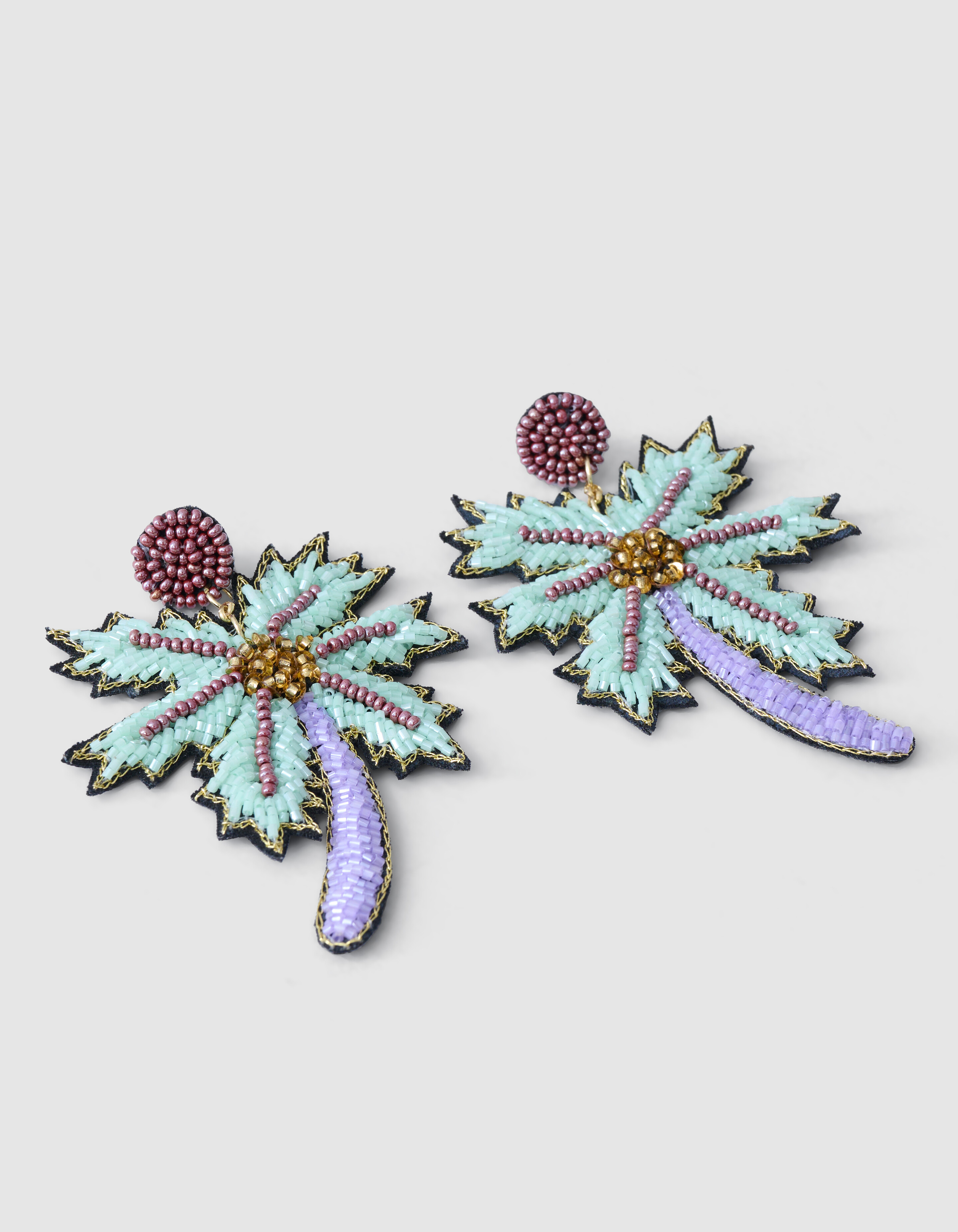 Perlenohrringe Palme Hellviolett SHOEBY ACCESSOIRES