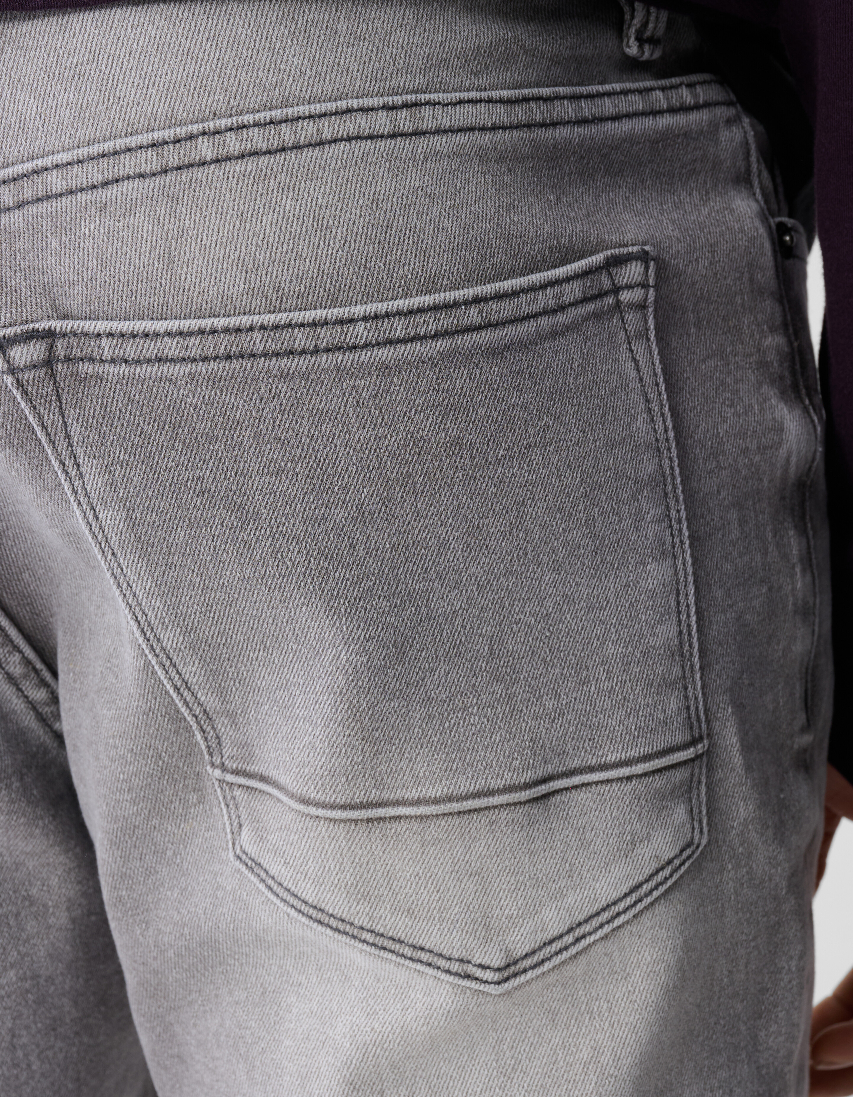 Straight Fit Jeans Grau L34 SHOEBY MEN