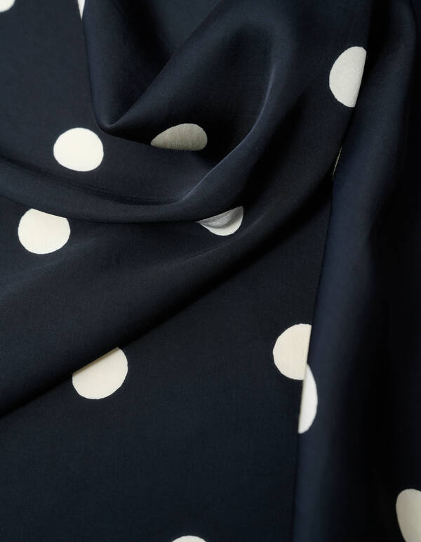 Satinschal mit Punkten Schwarz SHOEBY ACCESSOIRES