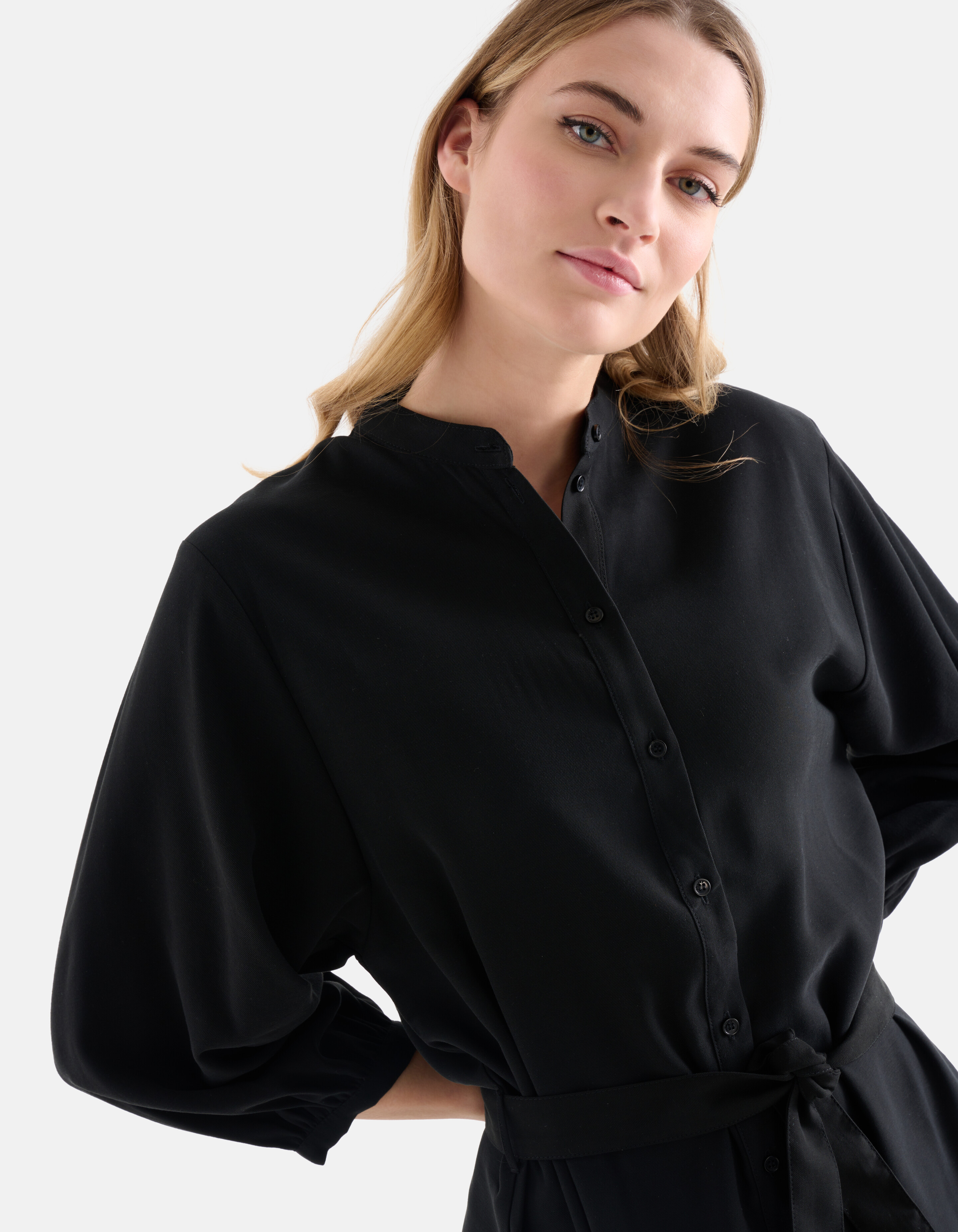 Kleid mit Gürtel Schwarz SHOEBY WOMEN