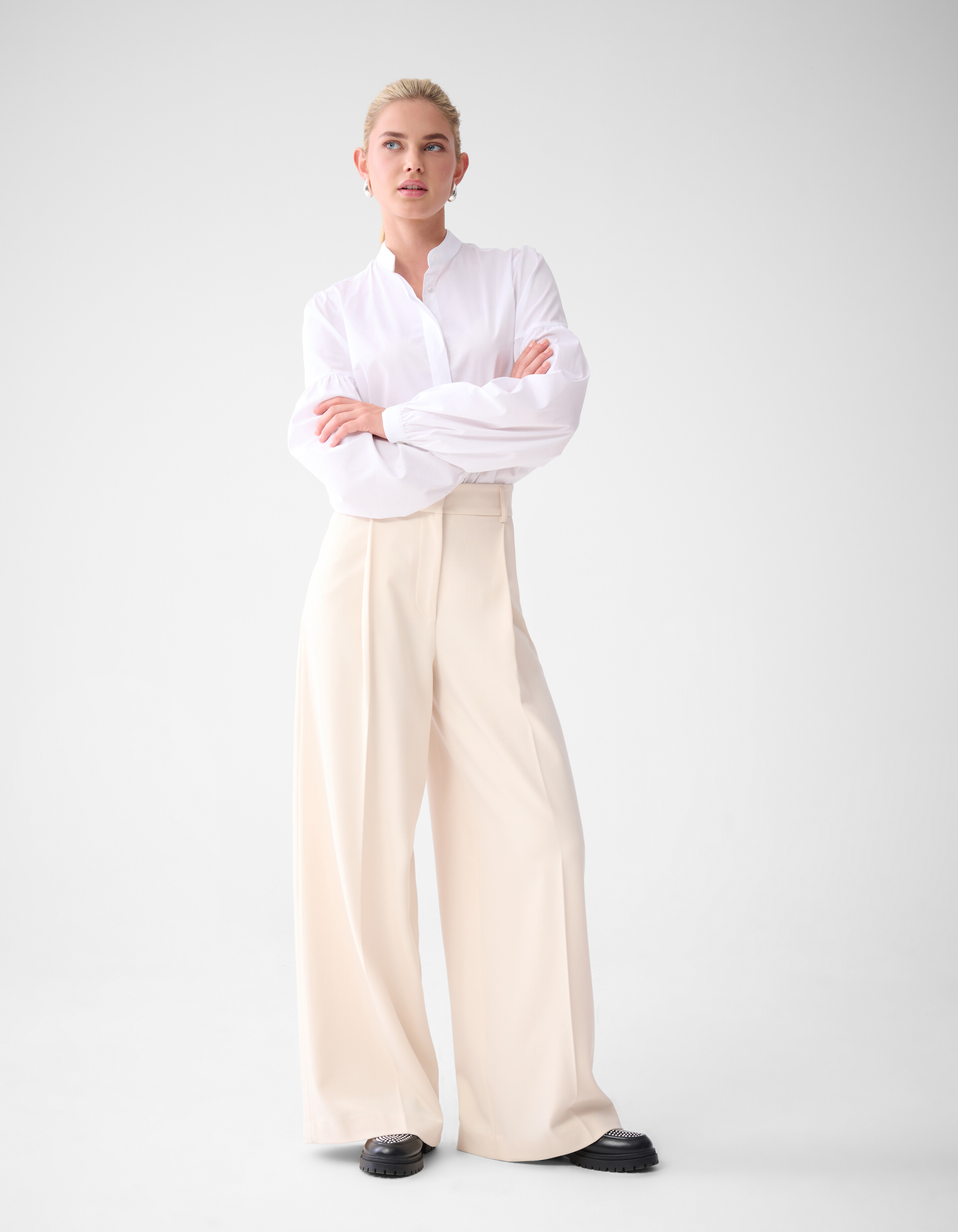 Basic-Hose mit weitem Bein Off White von Lonneke SHOEBY WOMEN