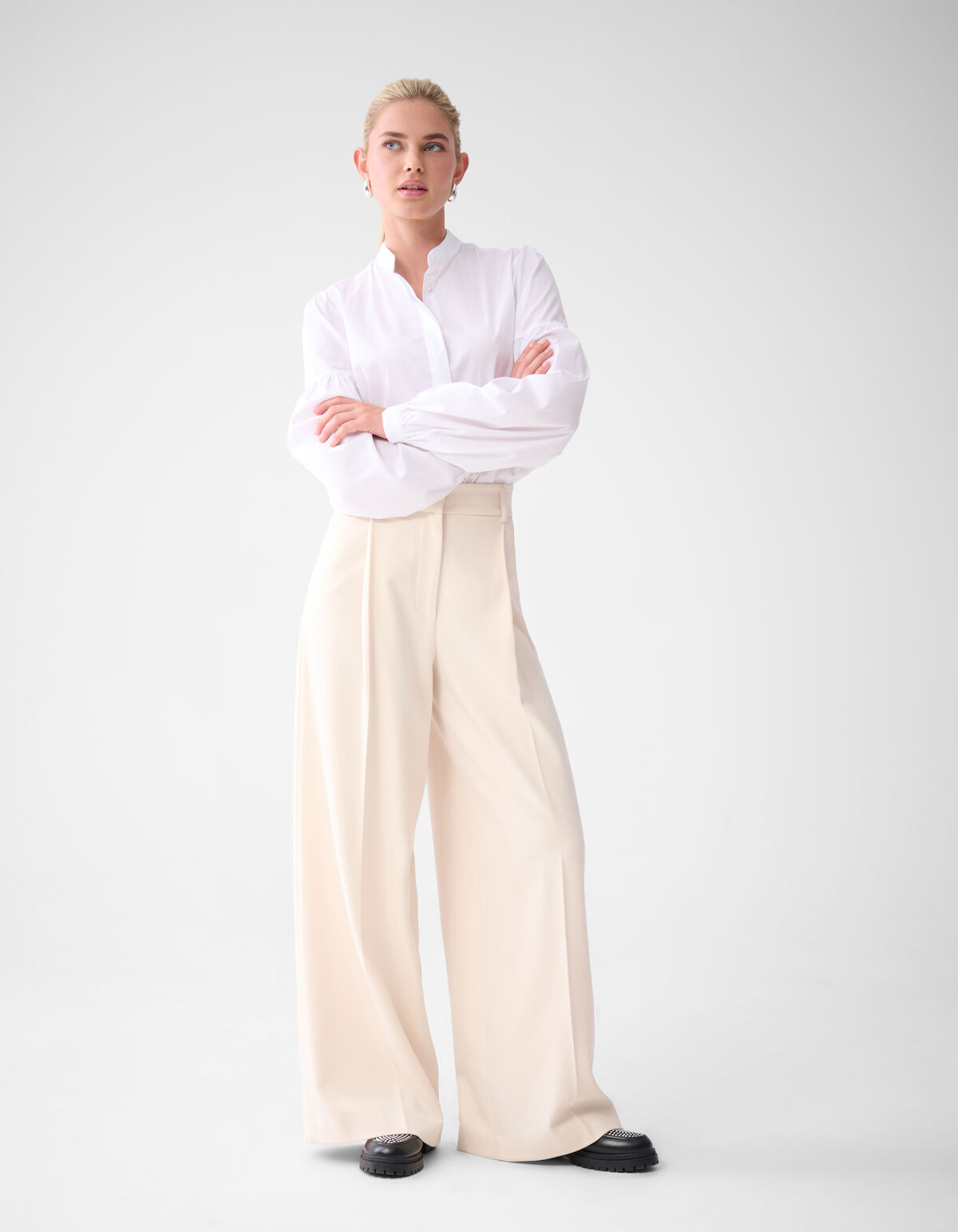 Basic-Hose mit weitem Bein Off White von Lonneke SHOEBY WOMEN