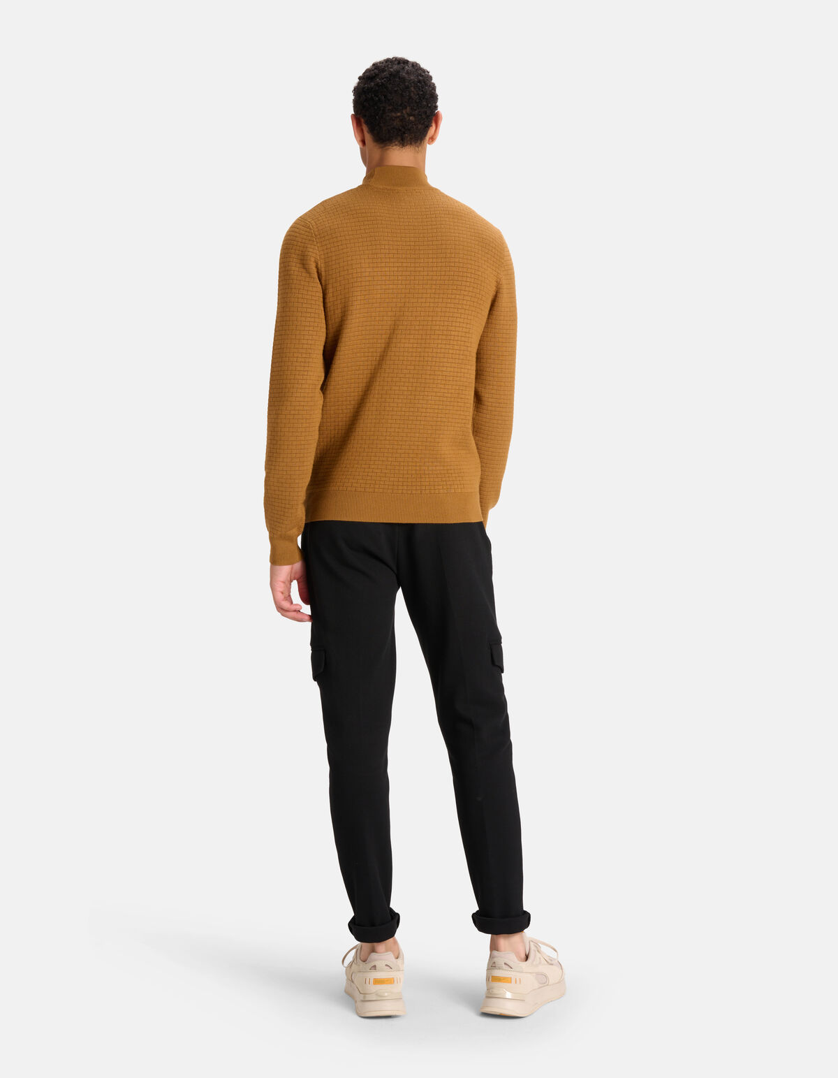 Rollkragenpullover mit Blockmuster Braun SHOEBY MEN
