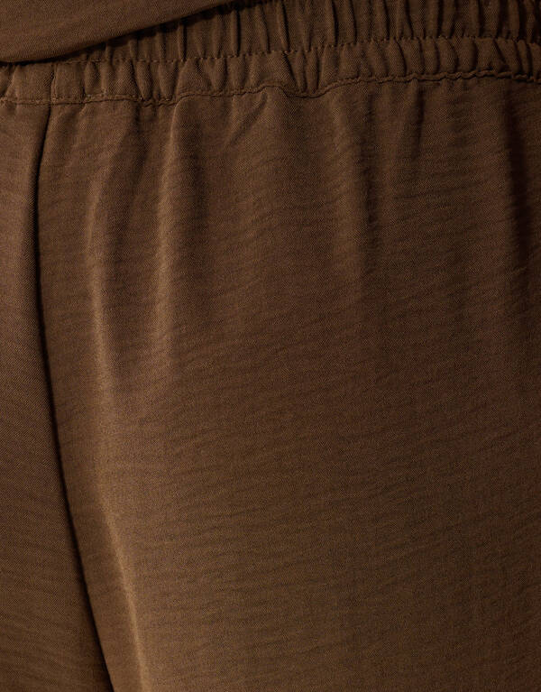 Twist Piping Hose mit weitem Bein Braun SHOEBY WOMEN