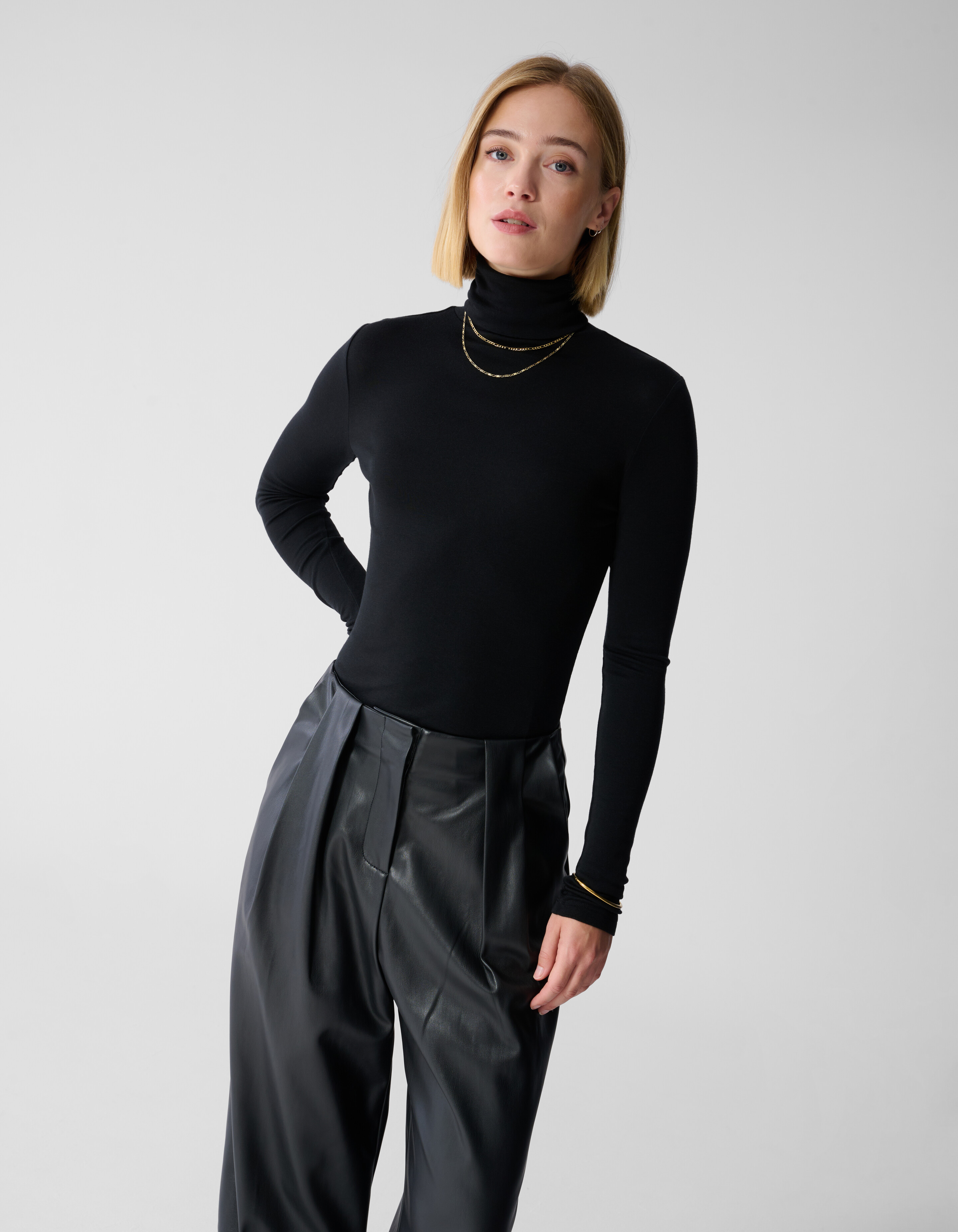 Rollkragen-Langarmtop Schwarz By Lonneke SHOEBY WOMEN