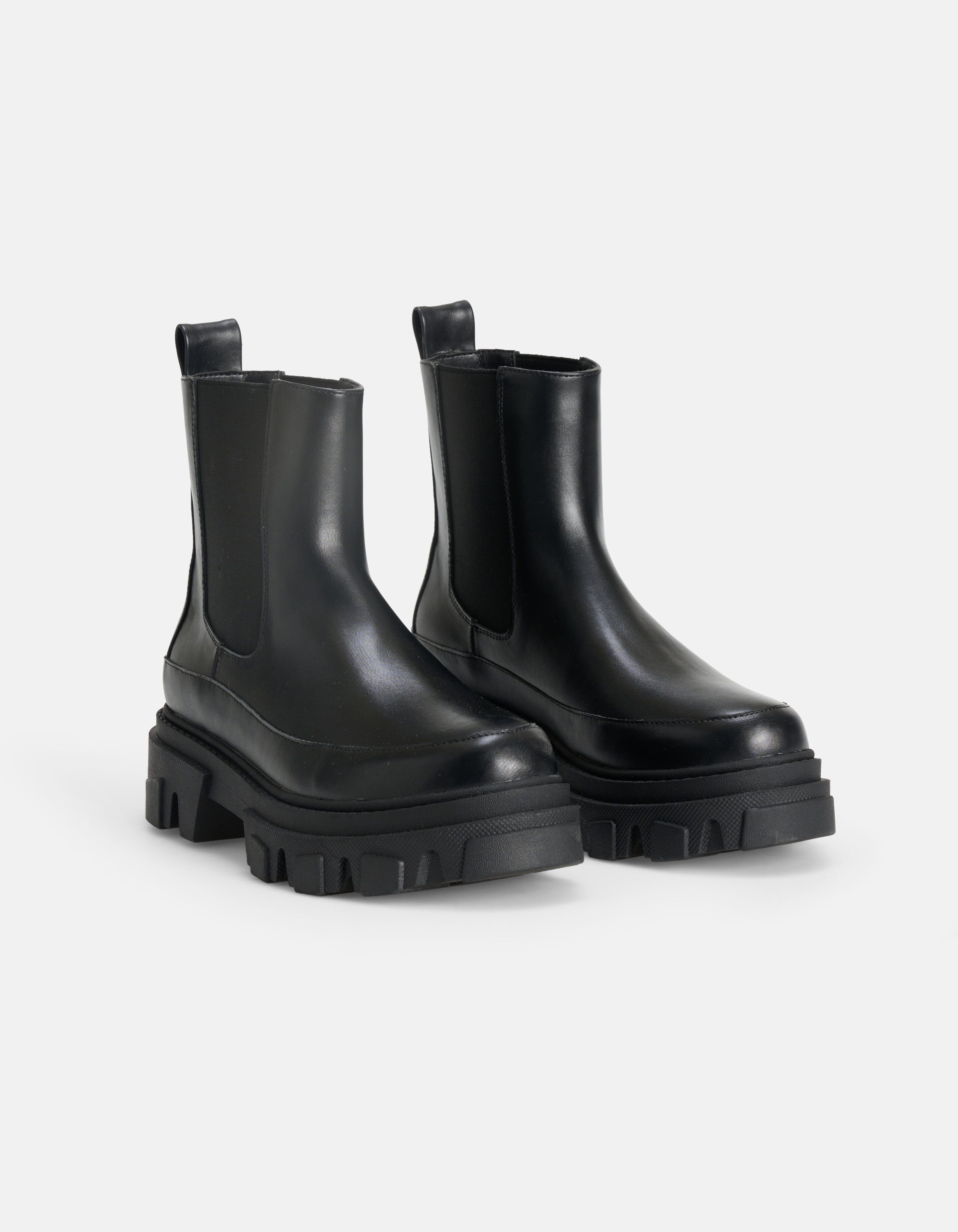 Niedriger klobiger Stiefel SHOEBY SHOES