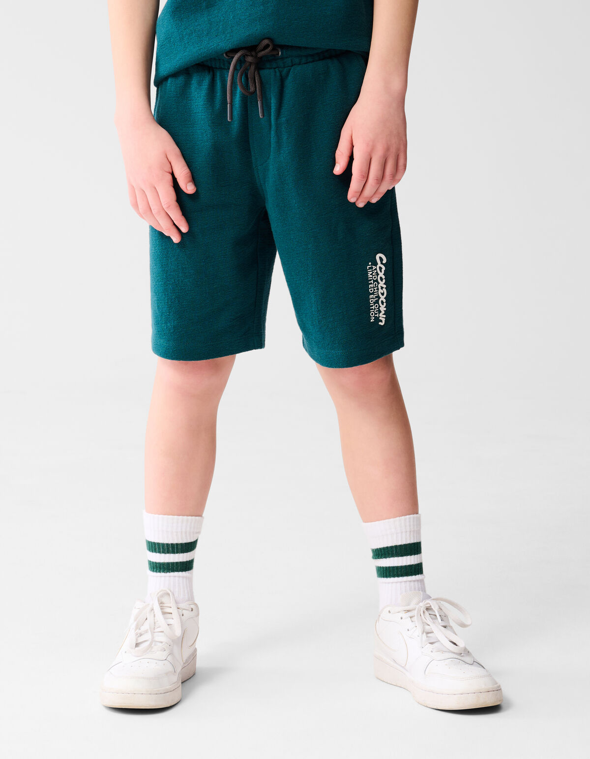 Text Kurz Dunkelgr&uuml;n SHOEBY BOYS