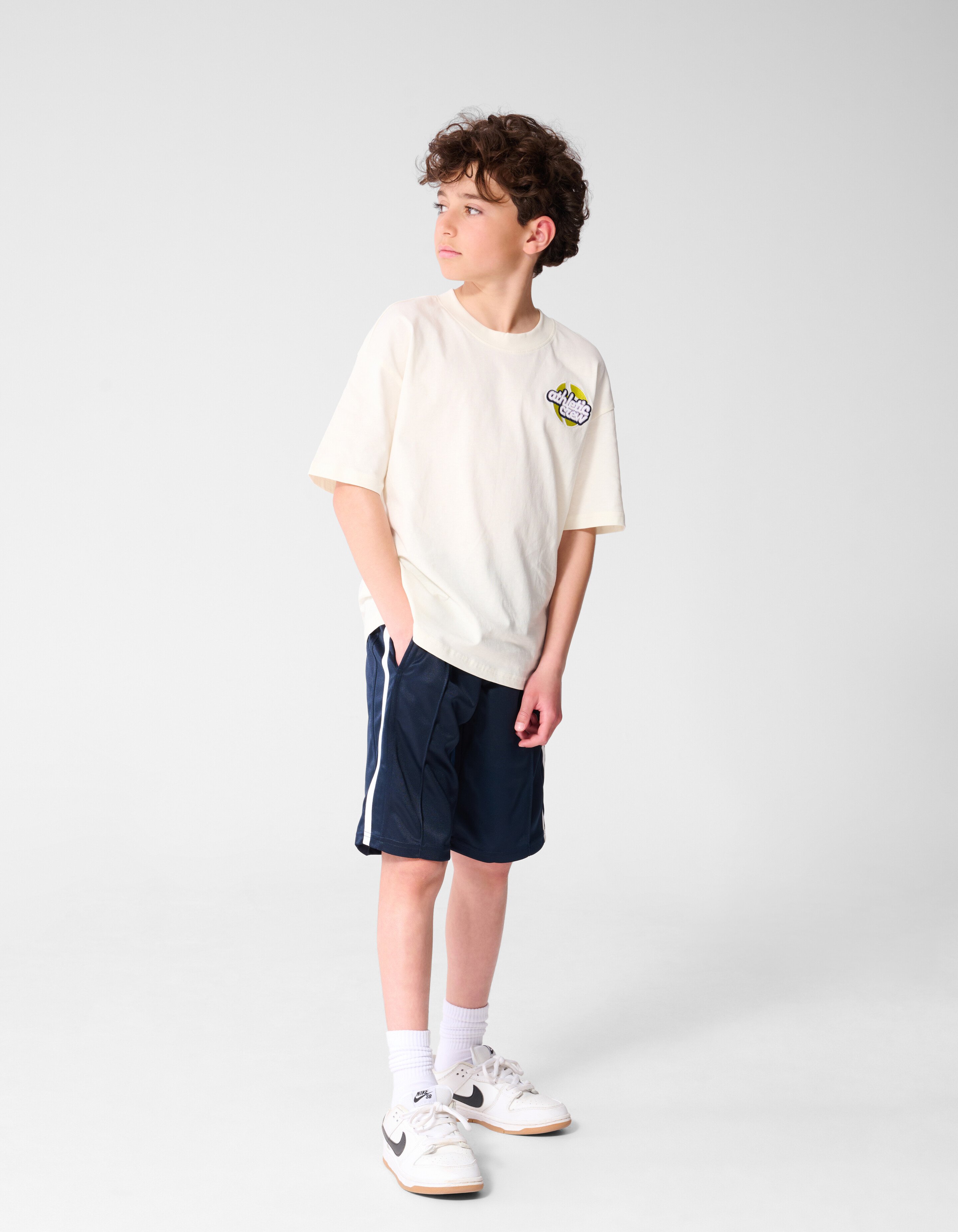 Athletic Artwork T-Shirt Gebrochen Wei&szlig; SHOEBY BOYS