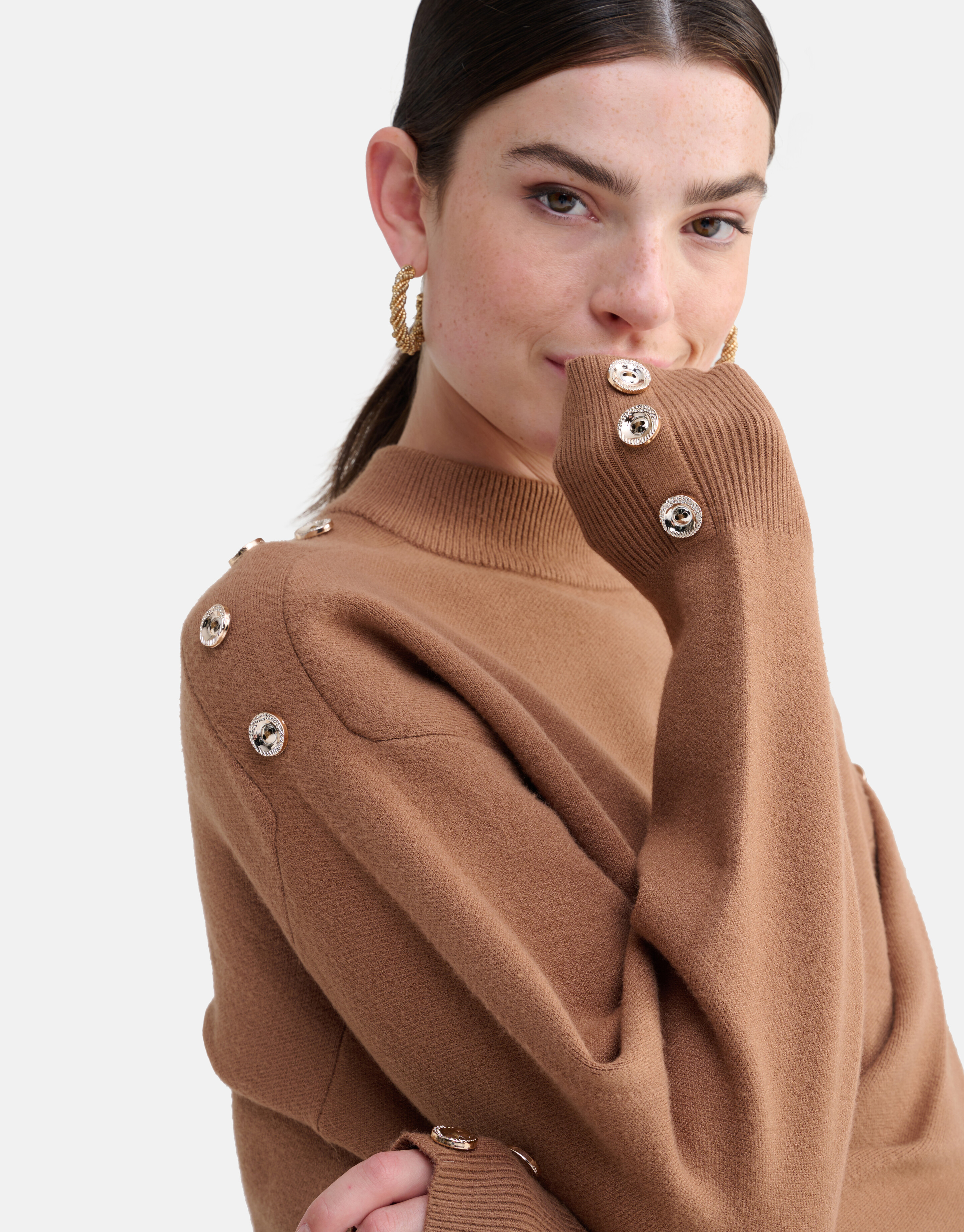 Fancy Button Pullover SHOEBY WOMEN