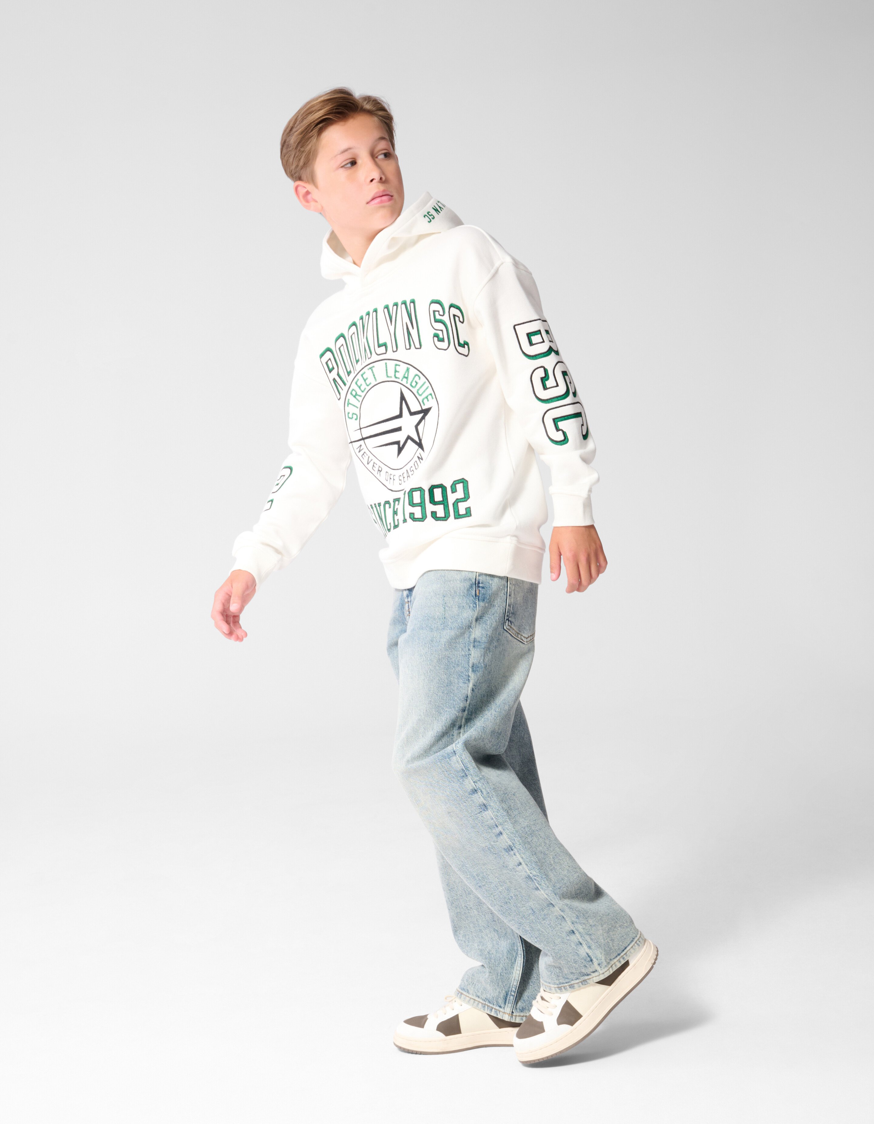 Brooklyn Oversized Hoodie Wei&szlig; SHOEBY BOYS