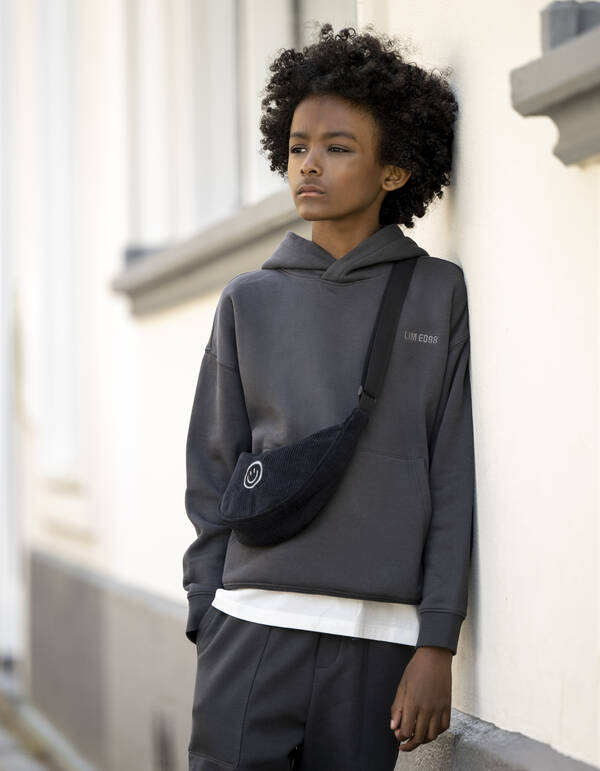 Chill Artwork Hoodie Dunkelgrau SHOEBY BOYS