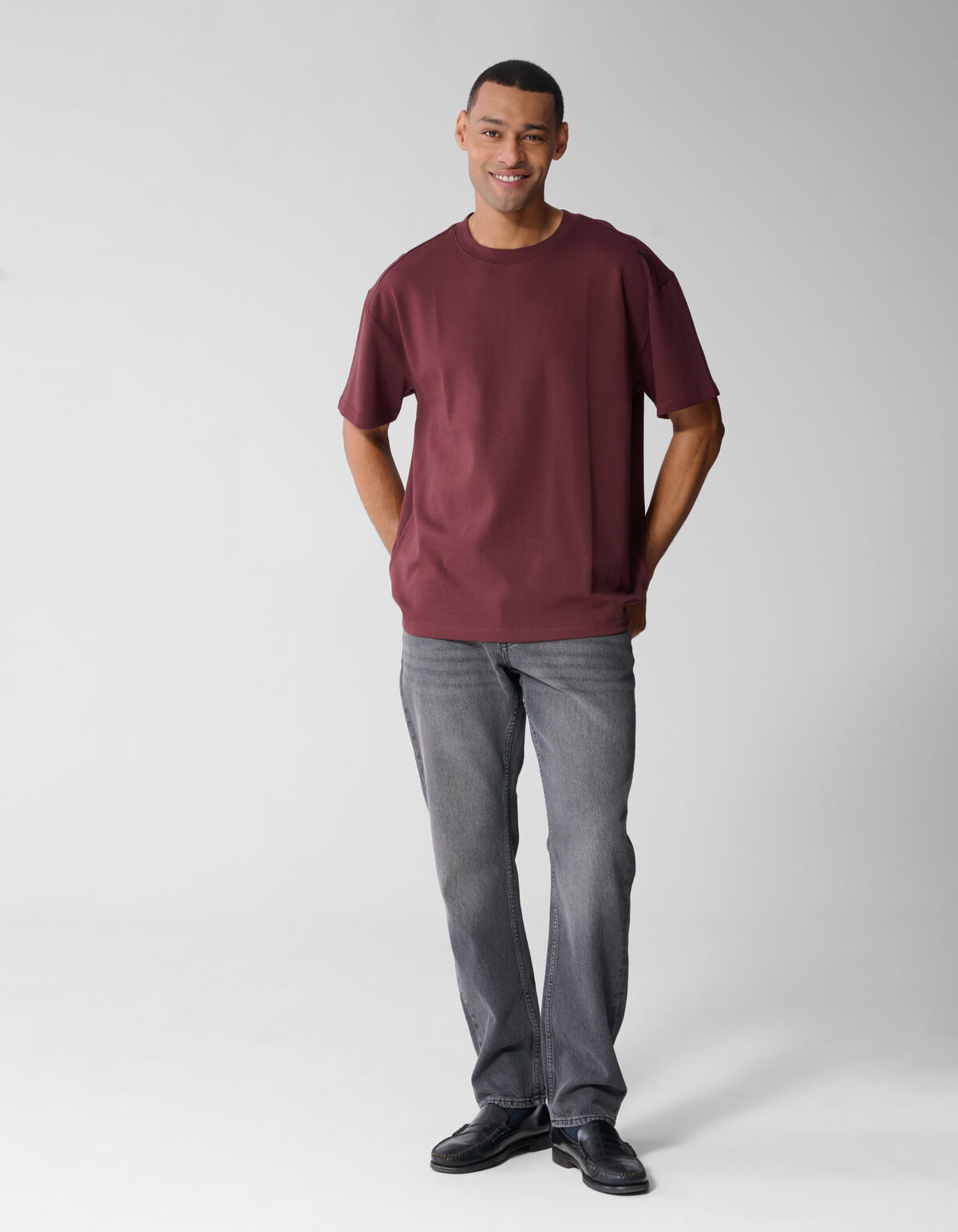 Basic Label T-Shirt Rot SHOEBY MEN