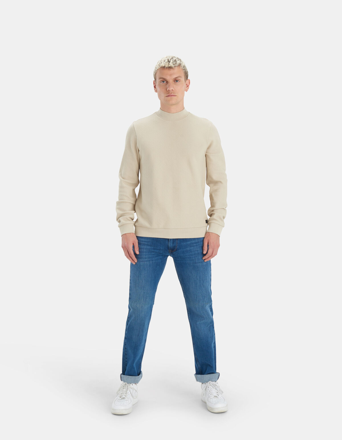 Diagonaler Pullover REFILL