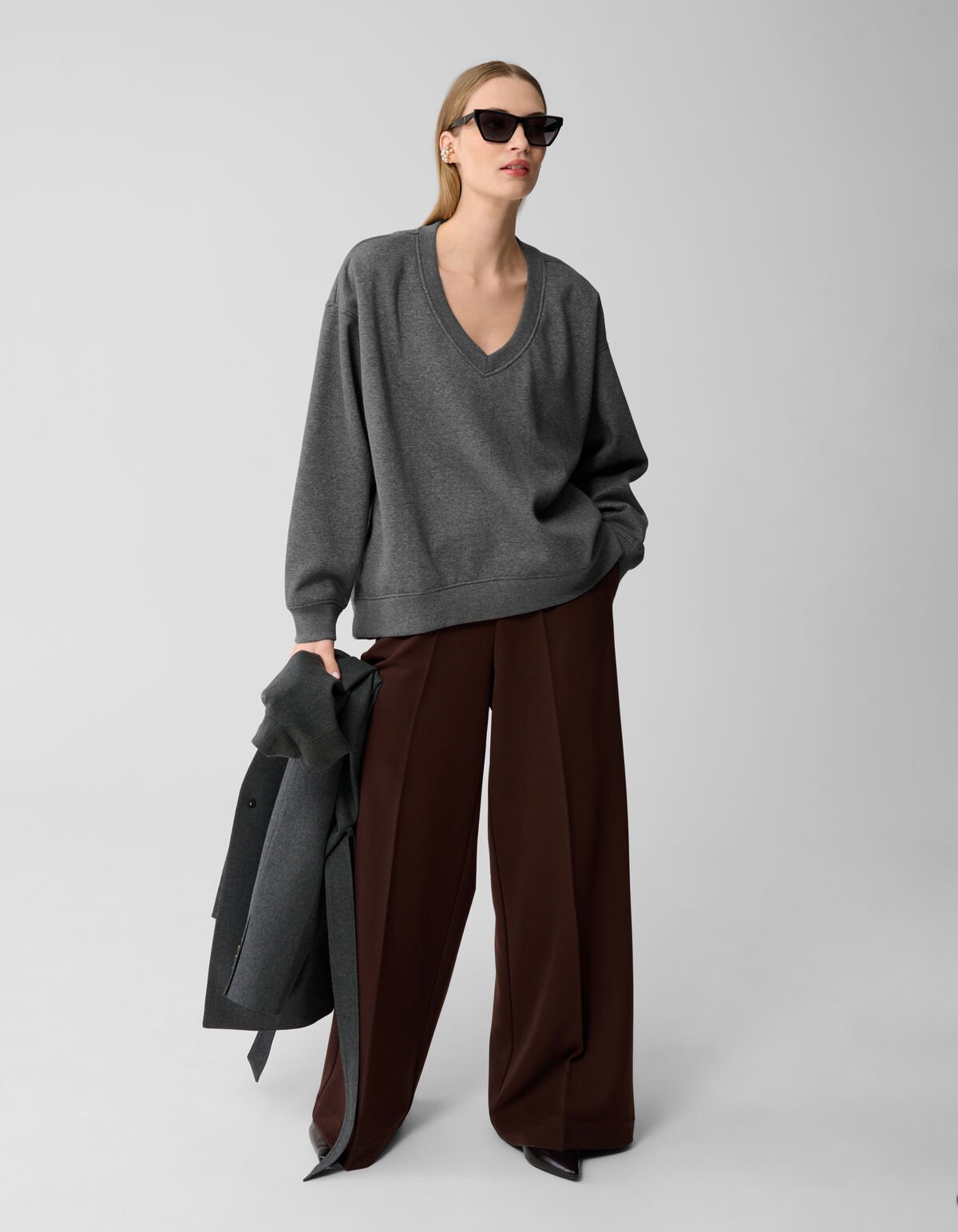 Oversized-Pullover mit V-Ausschnitt Dunkelgrau Von SHOEBY WOMEN