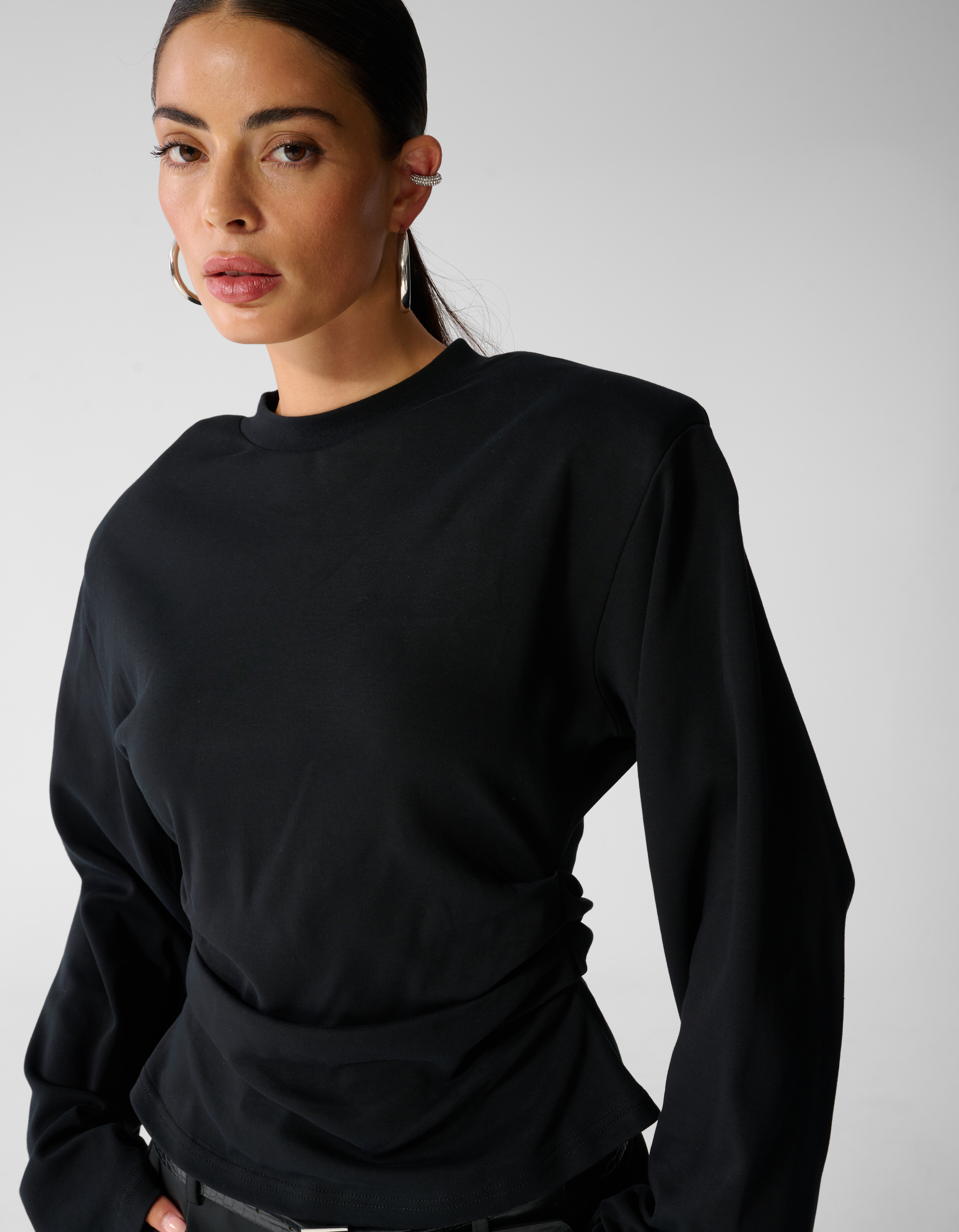 Tailliertes Langarmshirt Schwarz SHOEBY WOMEN