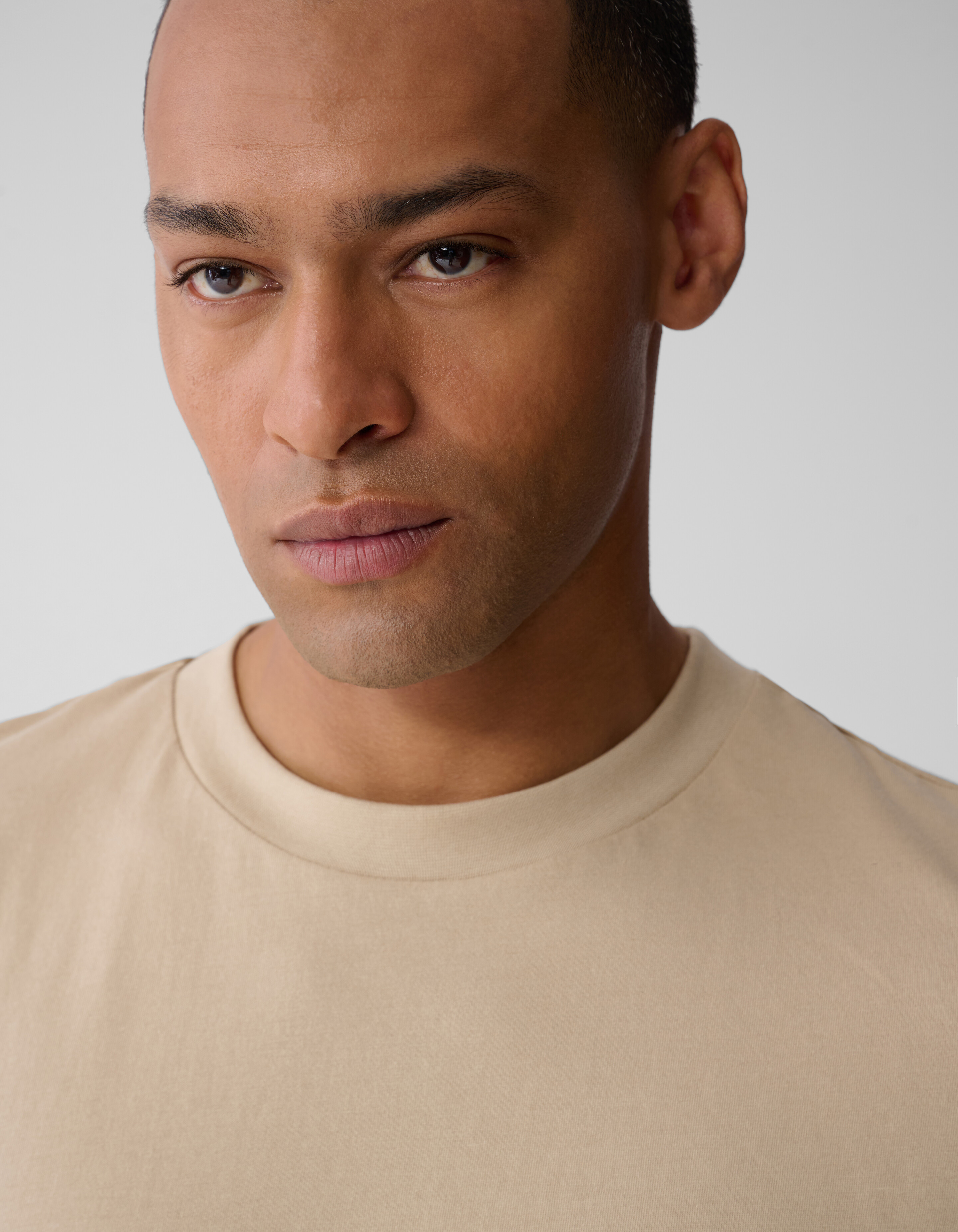 Multi Sparkle Logo T-Shirt Sand SHOEBY MEN