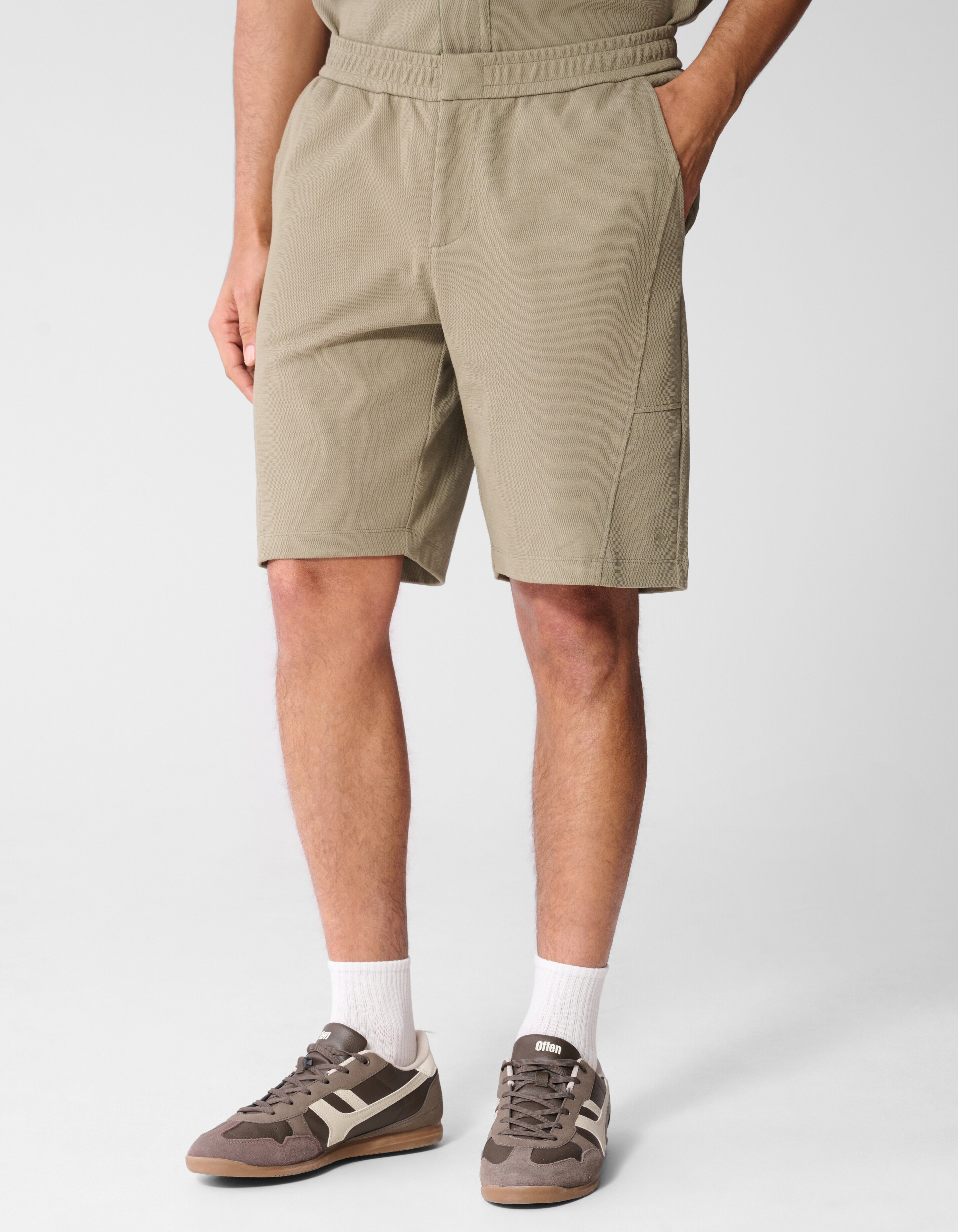 Entspannt sitzende Shorts in Khaki SHOEBY MEN