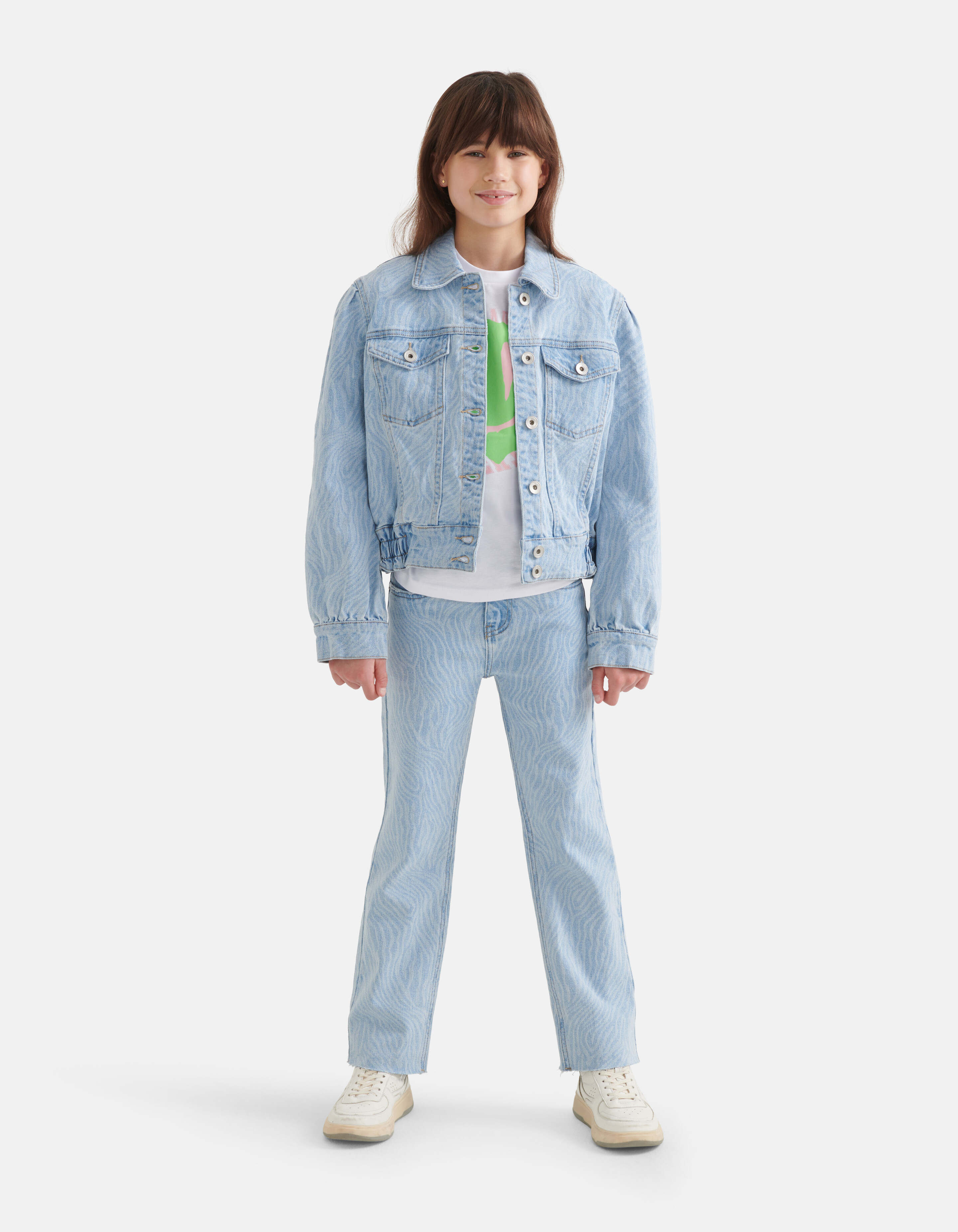 Loose Fit T-Shirt Weiß SHOEBY GIRLS