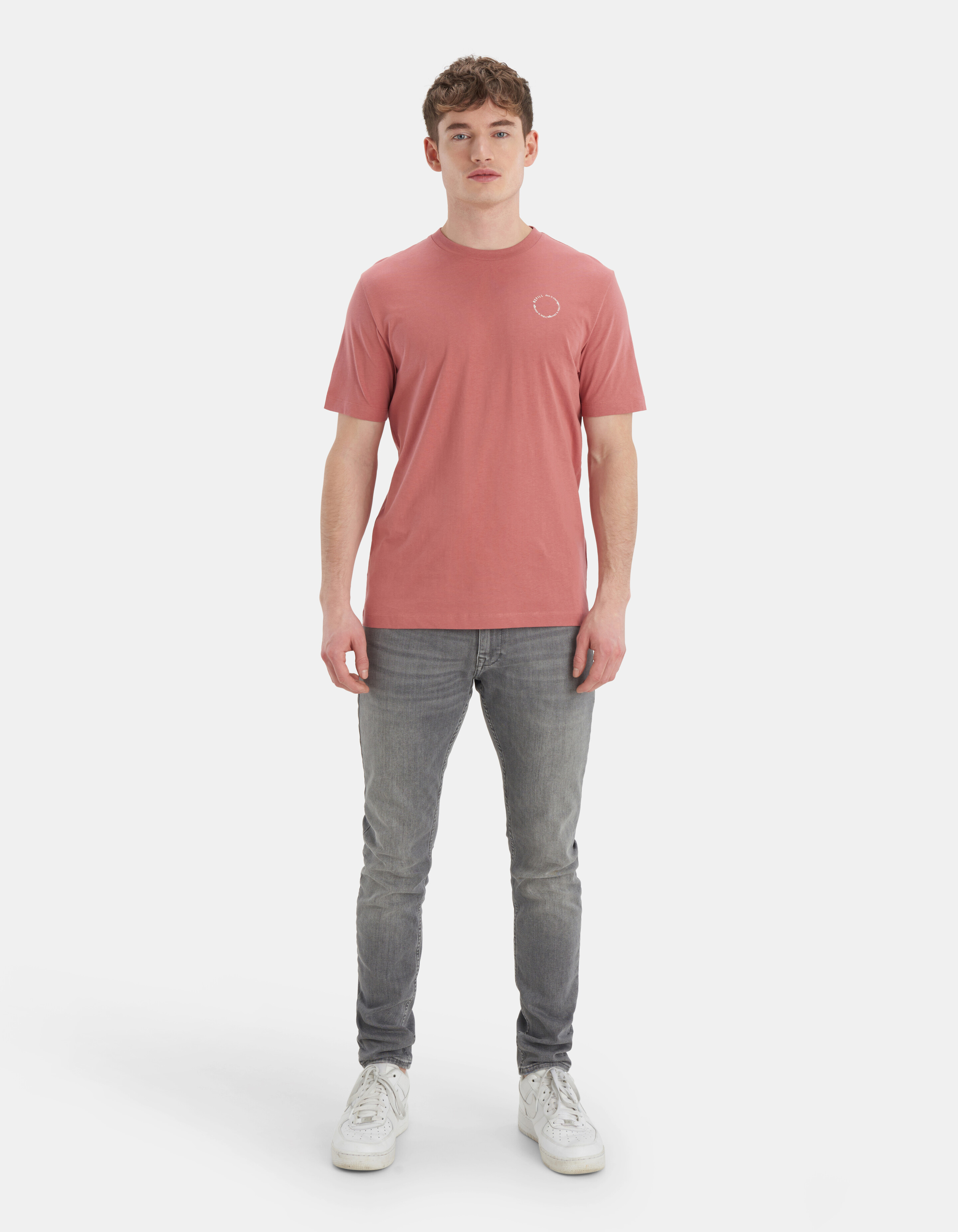 T-Shirt mit kleinem Aufdruck REFILL