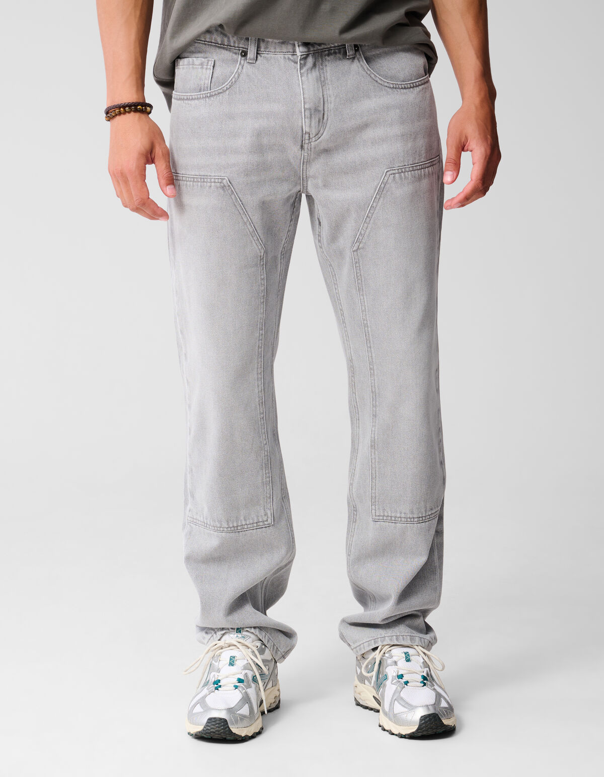 Lockere Tapered Fit Jeans Hellgrau L32 SHOEBY MEN