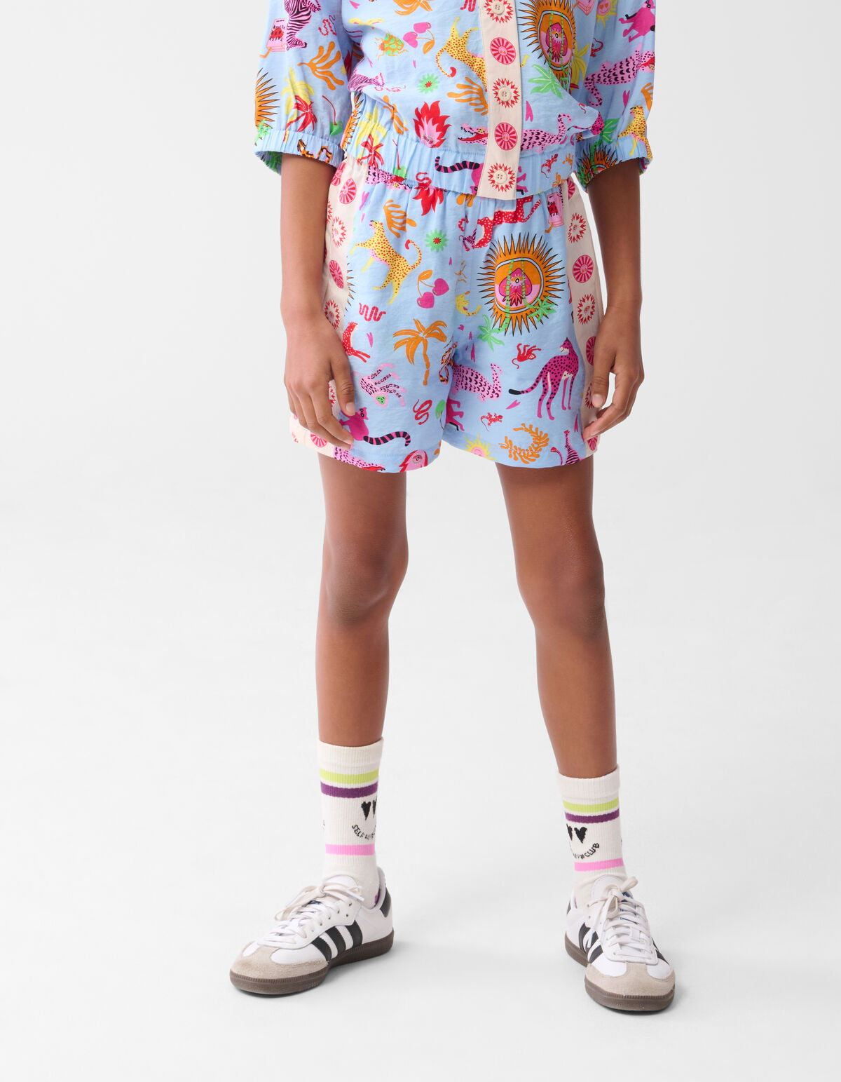 Dschungel Kunstwerk Kurz Hellblau von Lizzy SHOEBY GIRLS