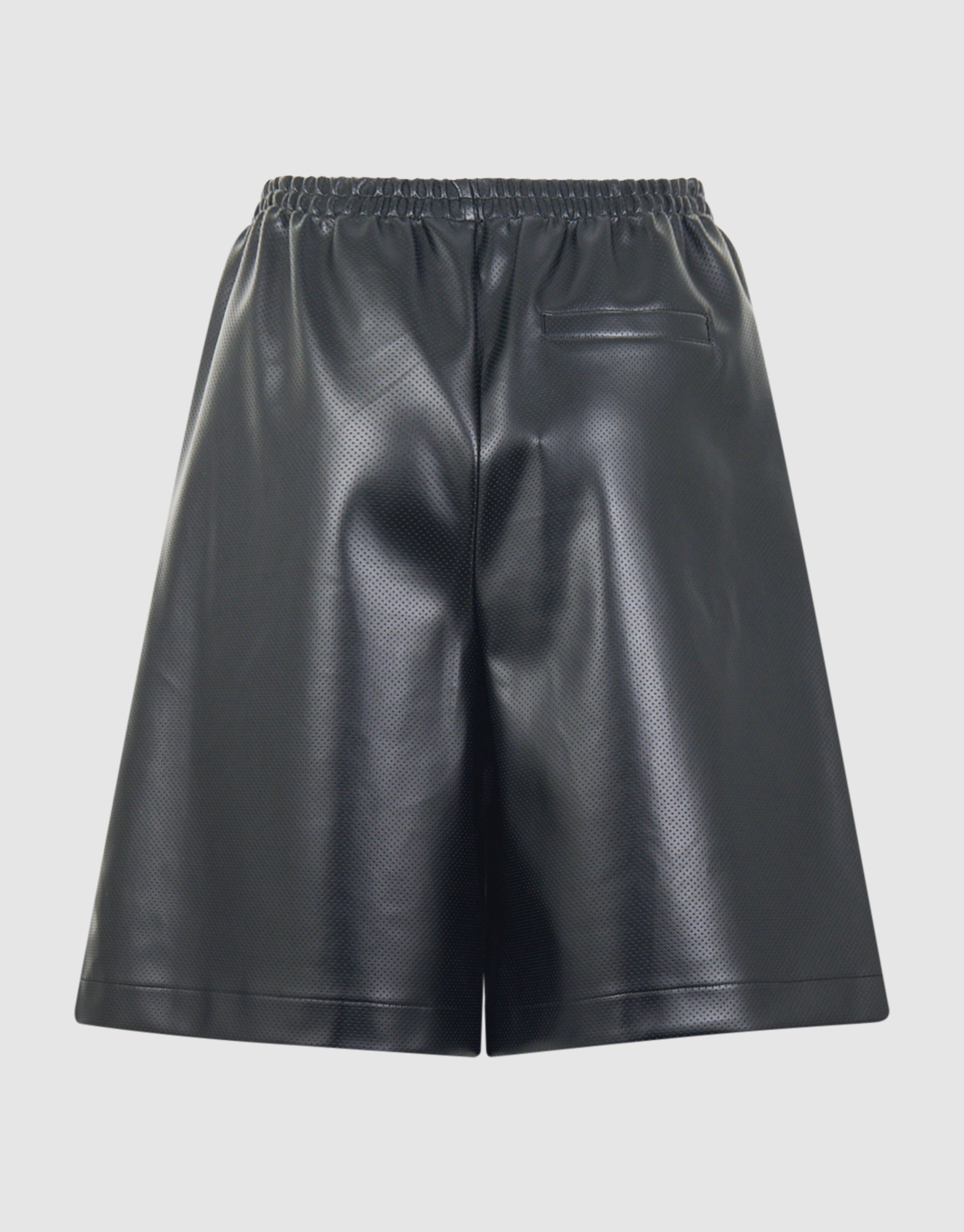 Relaxed Fit Vegane Leder Shorts Schwarz SHOEBY WOMEN