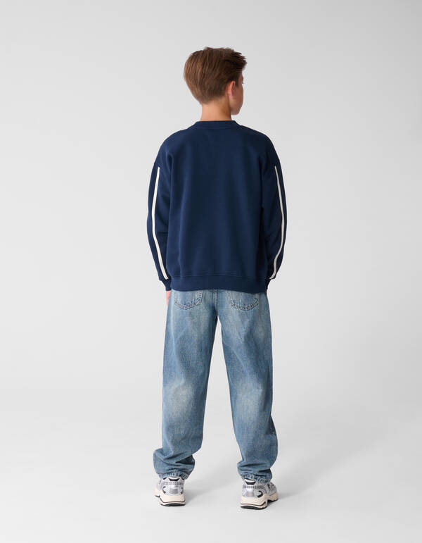 Gestreifter Pullover mit Stickerei Dunkelblau SHOEBY BOYS