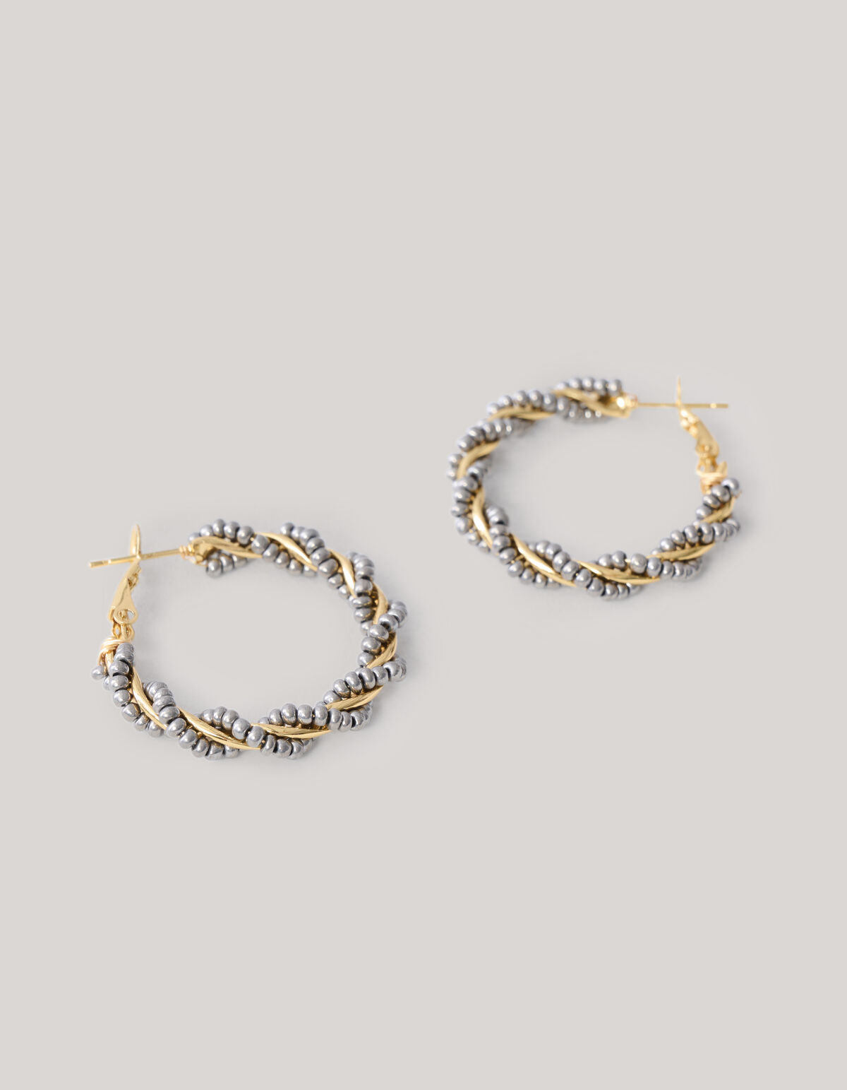 Gedrehte Perlenreifen-Ohrringe Silber SHOEBY ACCESSOIRES