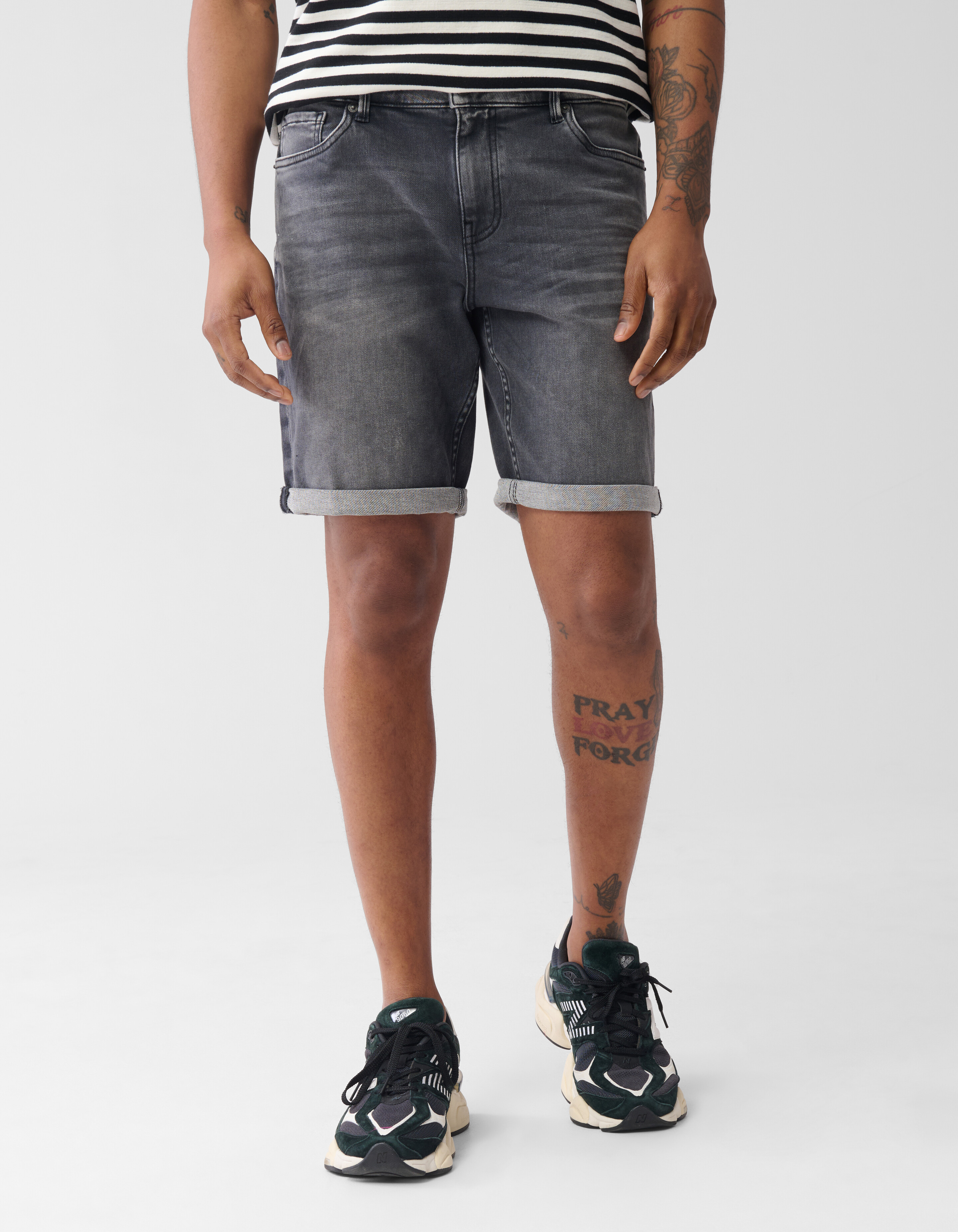 Denim Short Dunkelgrau SHOEBY MEN