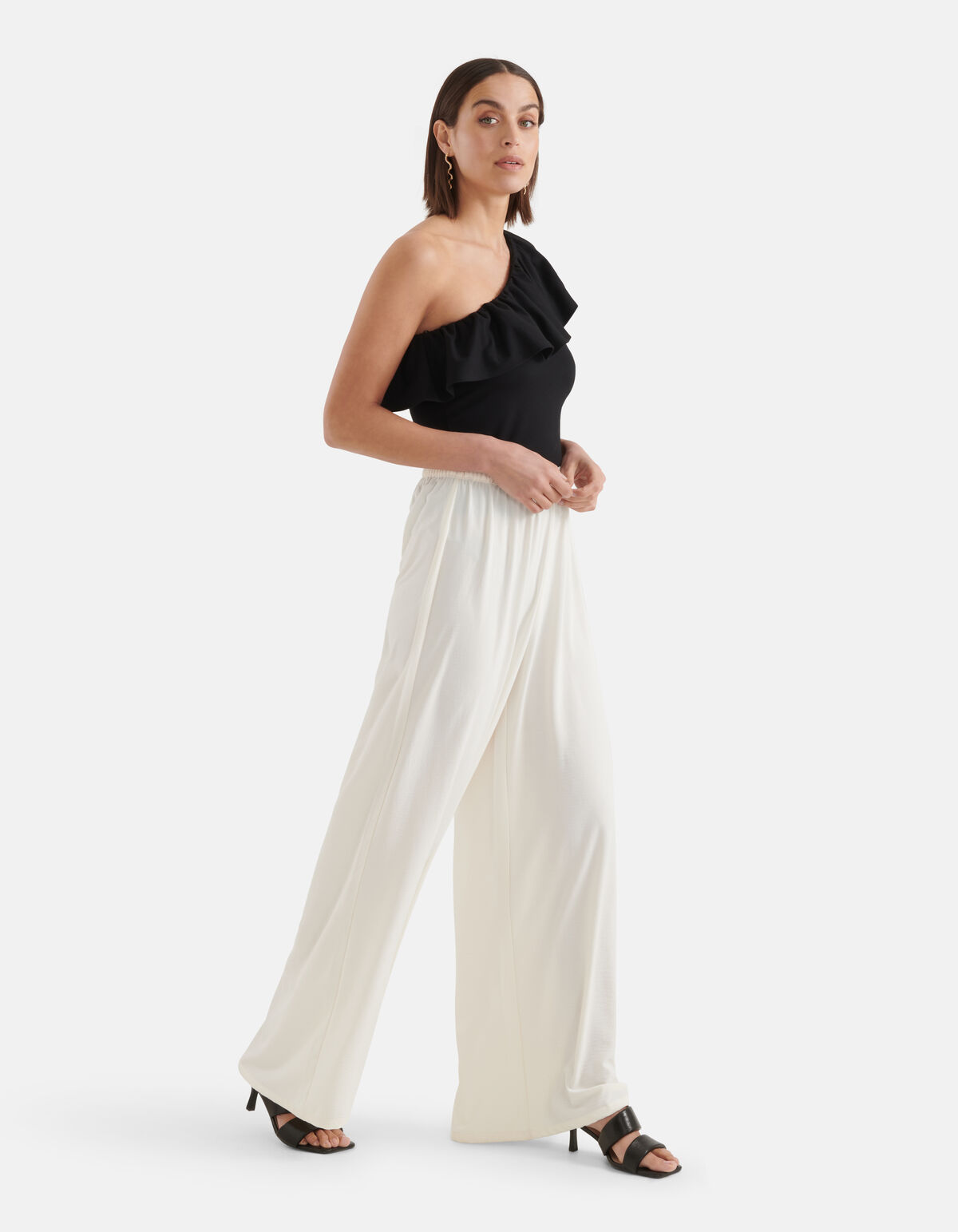 Hose in lockerer Passform off-white SHOEBY WOMEN