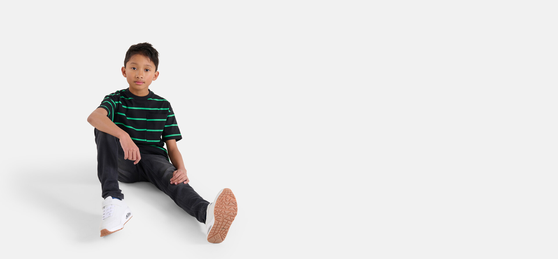 Gestreiftes T-shirt Schwarz SHOEBY BOYS